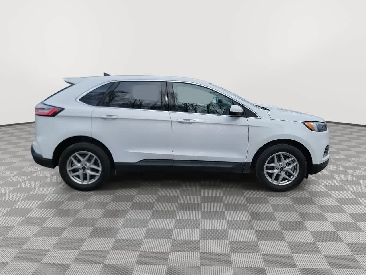 used 2024 Ford Edge car, priced at $29,995