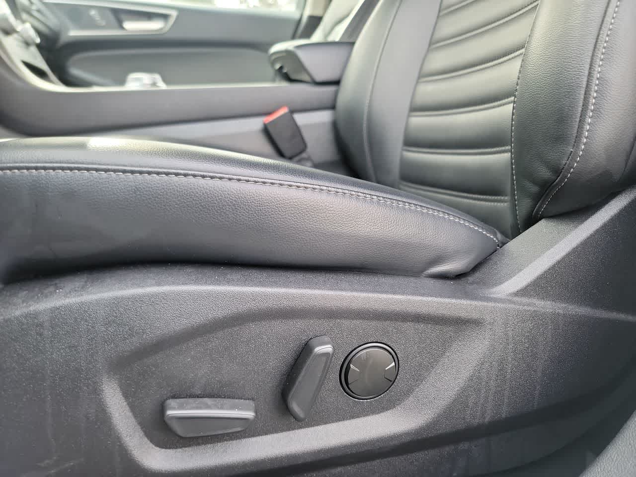 used 2024 Ford Edge car, priced at $29,995