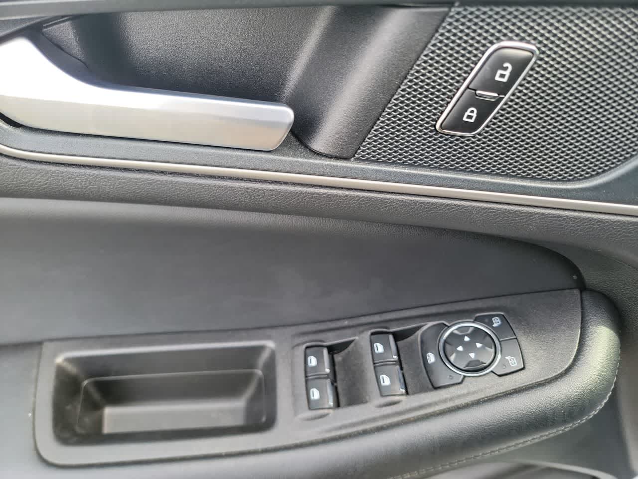 used 2024 Ford Edge car, priced at $29,995