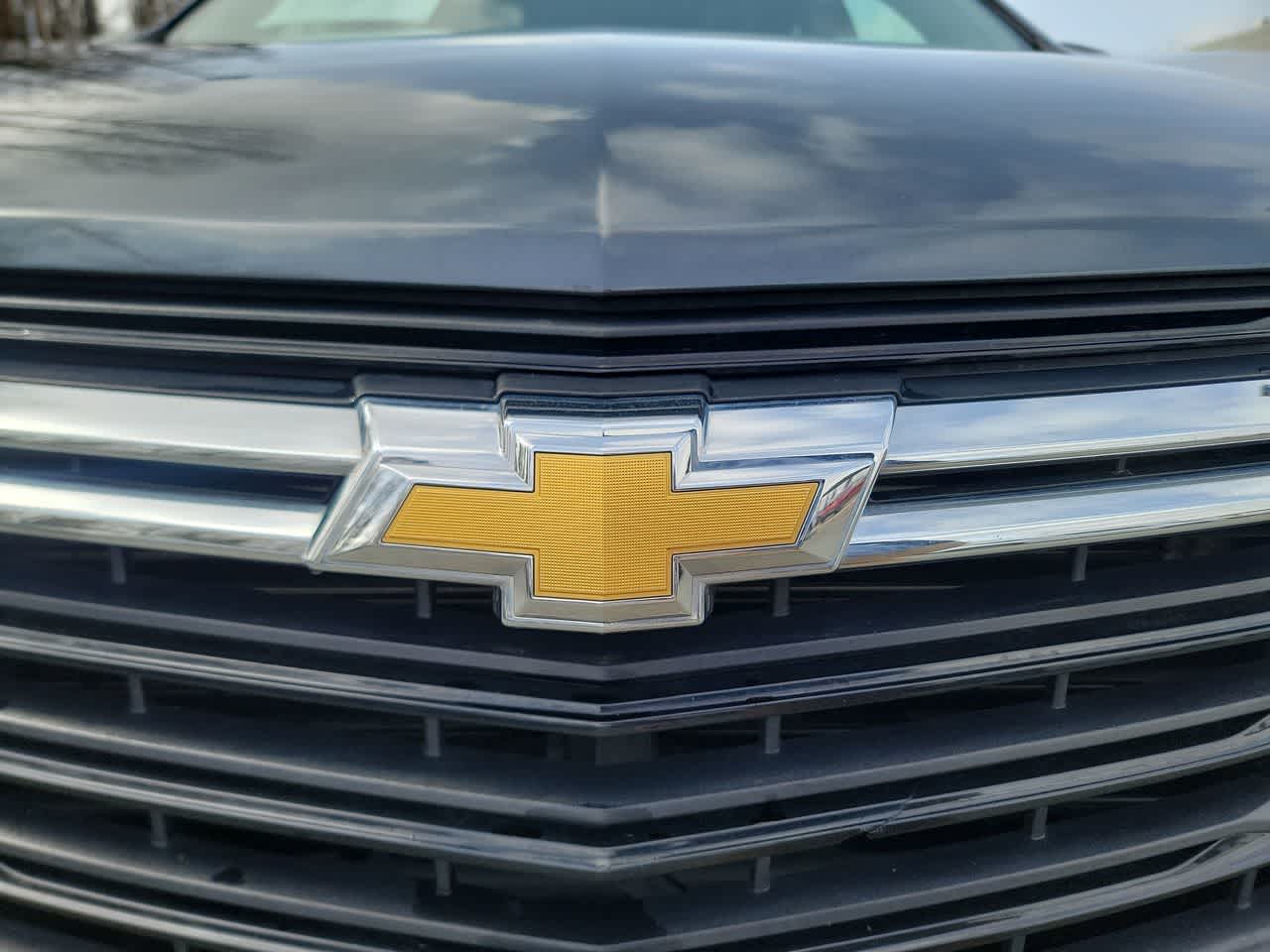 used 2023 Chevrolet Equinox car, priced at $24,942