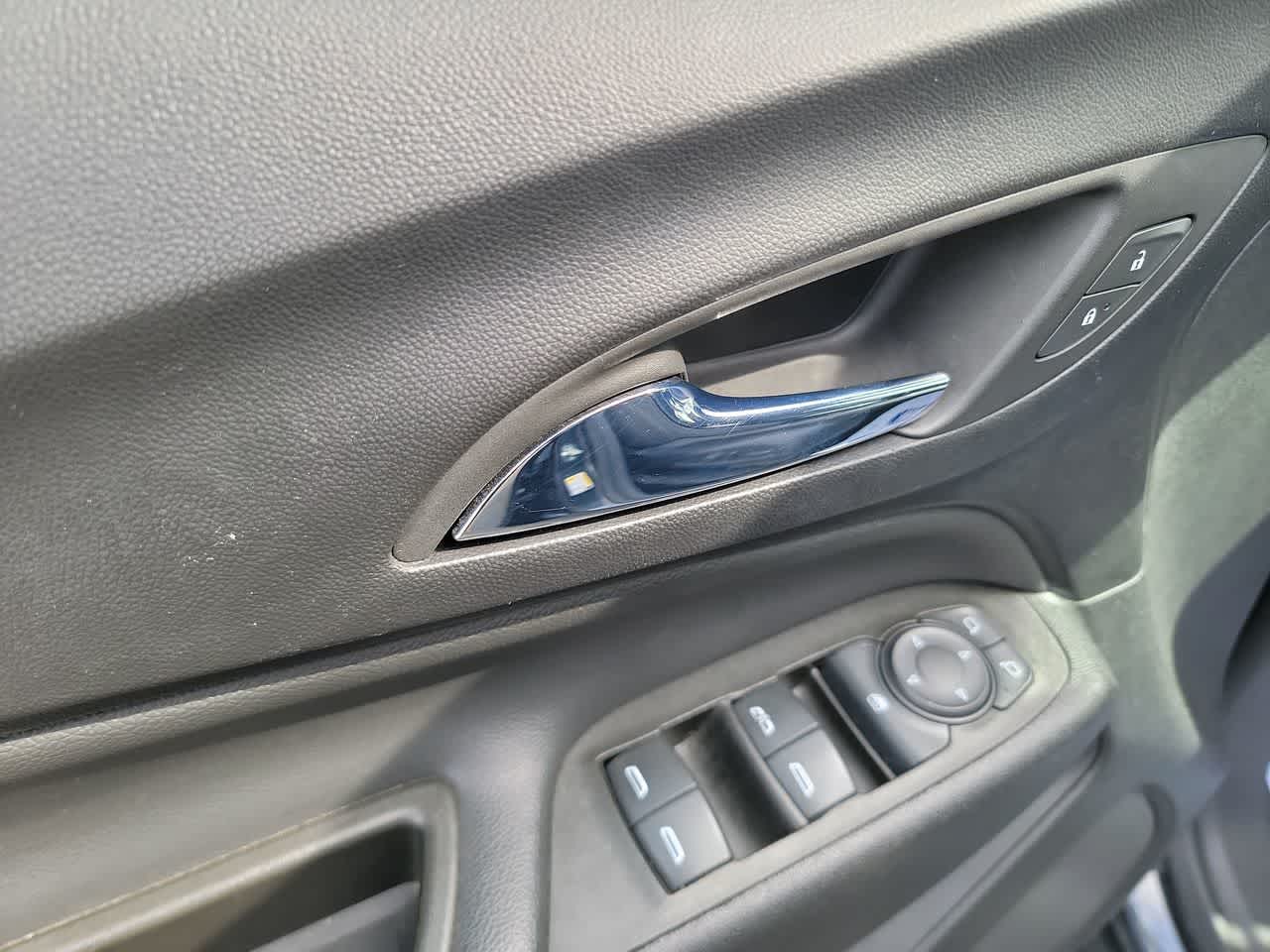 used 2023 Chevrolet Equinox car, priced at $24,942