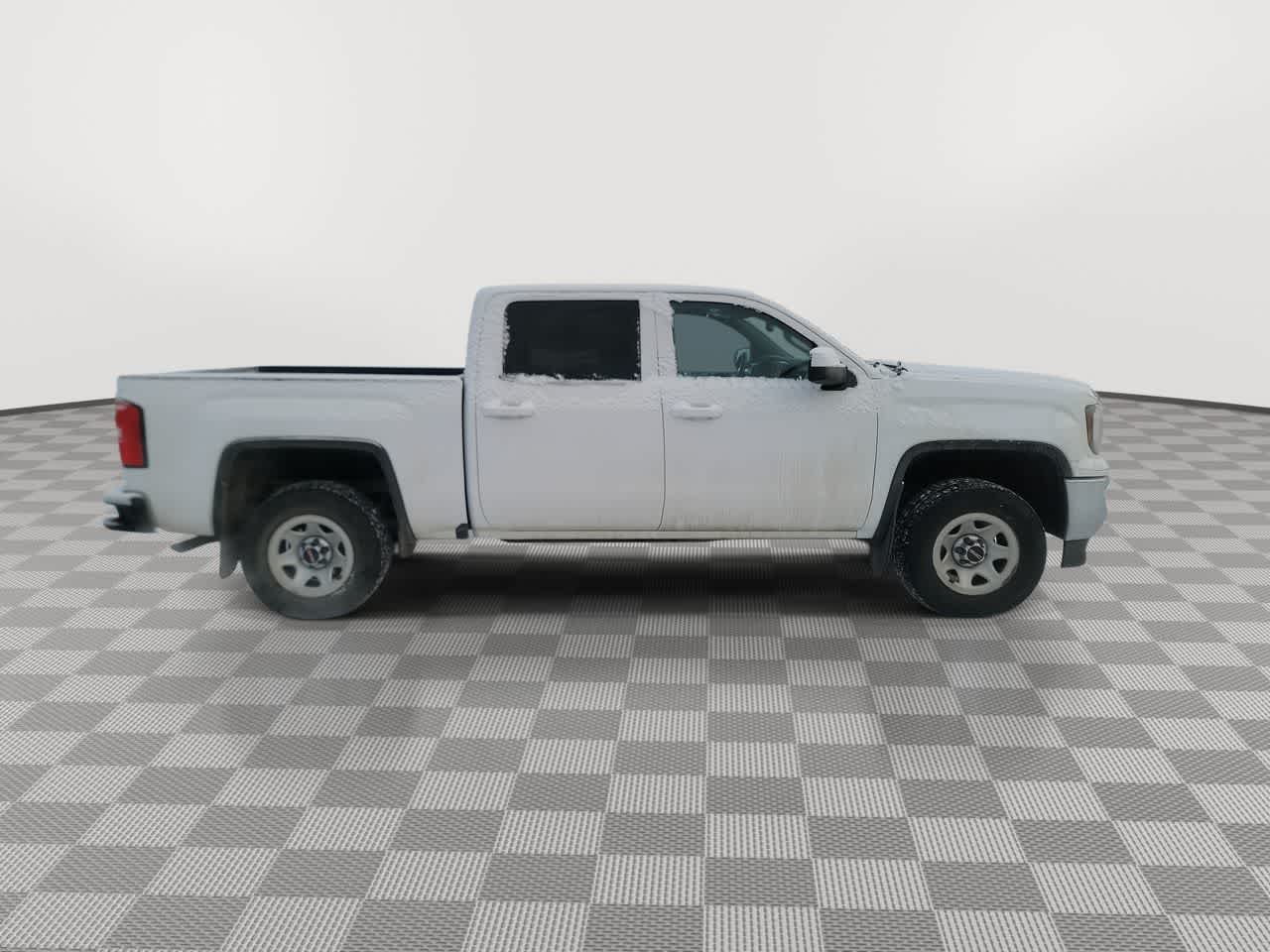 used 2018 GMC Sierra 1500 car, priced at $24,995