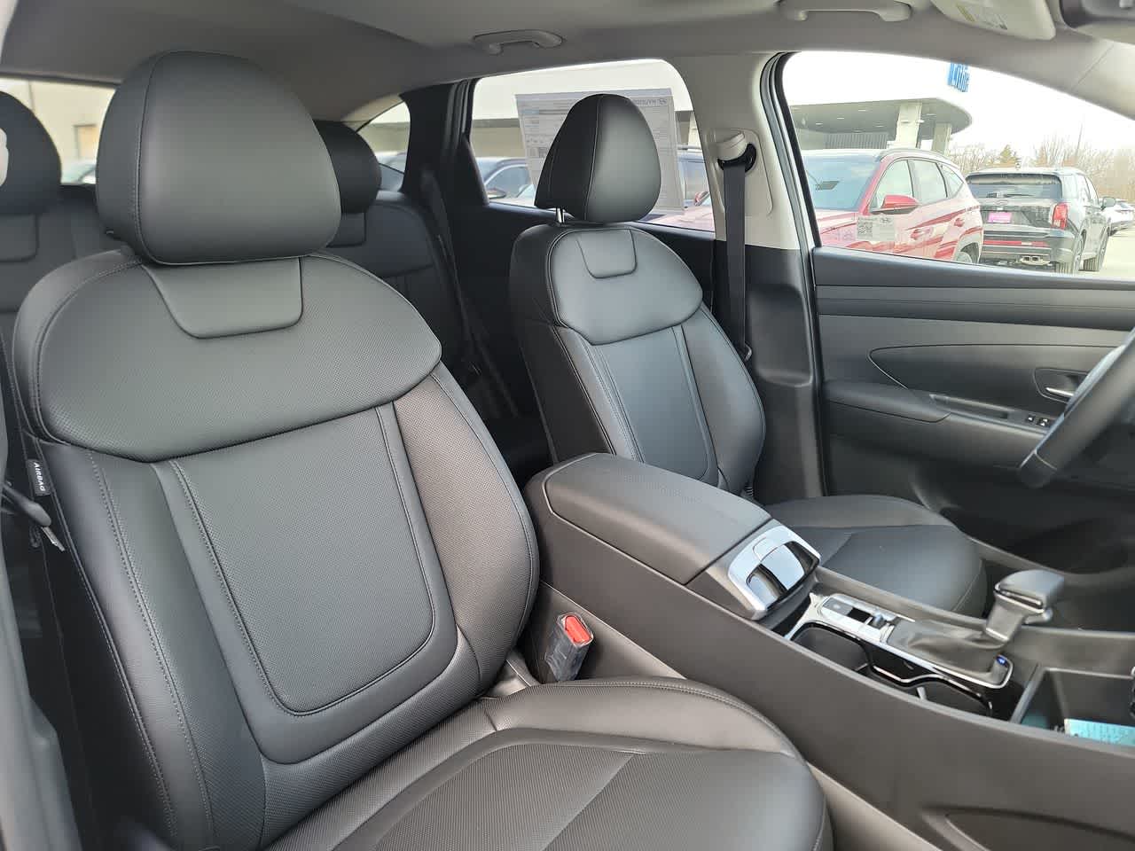new 2025 Hyundai Tucson car, priced at $35,000