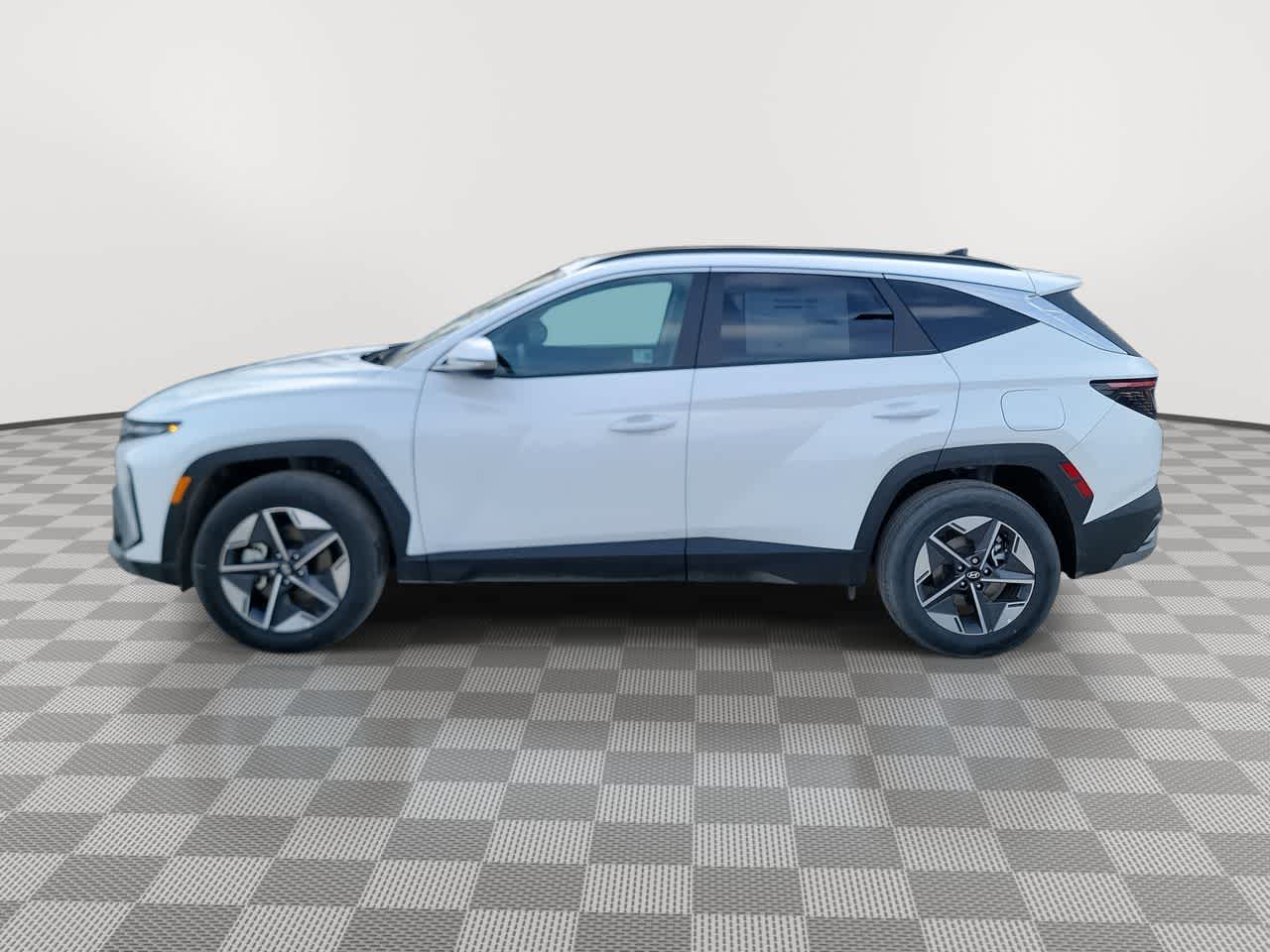 new 2025 Hyundai Tucson car, priced at $35,000