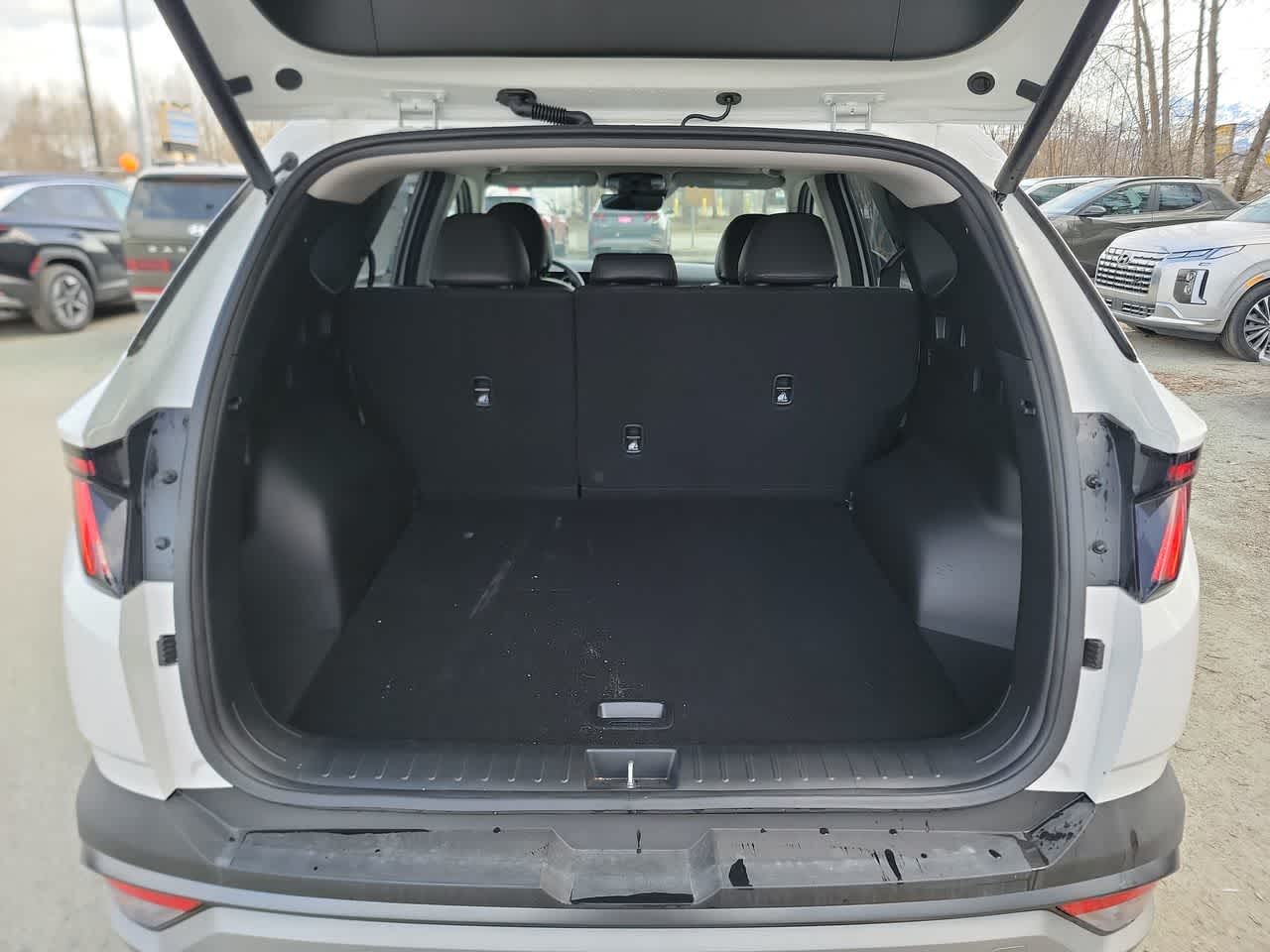 new 2025 Hyundai Tucson car, priced at $35,000
