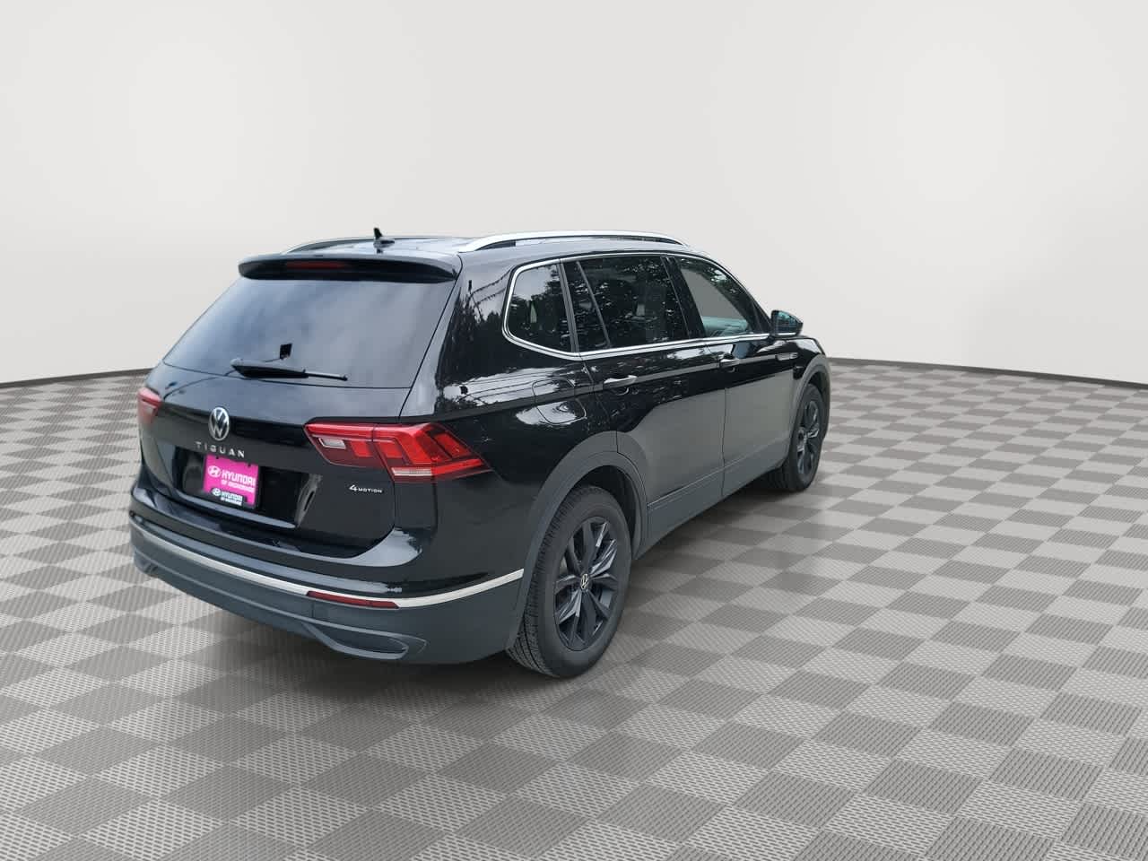used 2024 Volkswagen Tiguan car, priced at $28,995