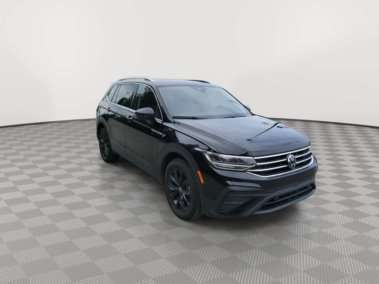 used 2024 Volkswagen Tiguan car, priced at $28,995