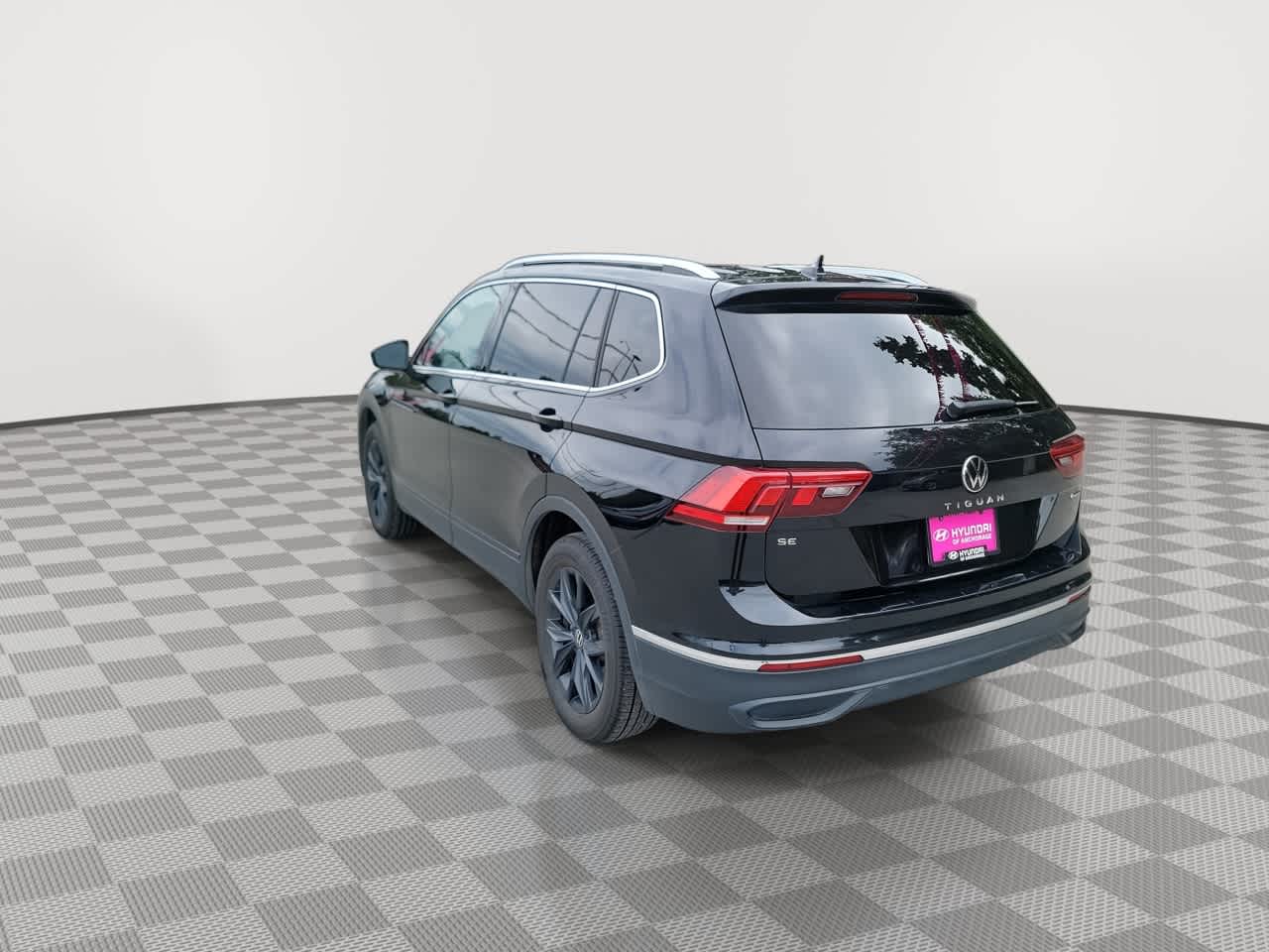 used 2024 Volkswagen Tiguan car, priced at $28,995