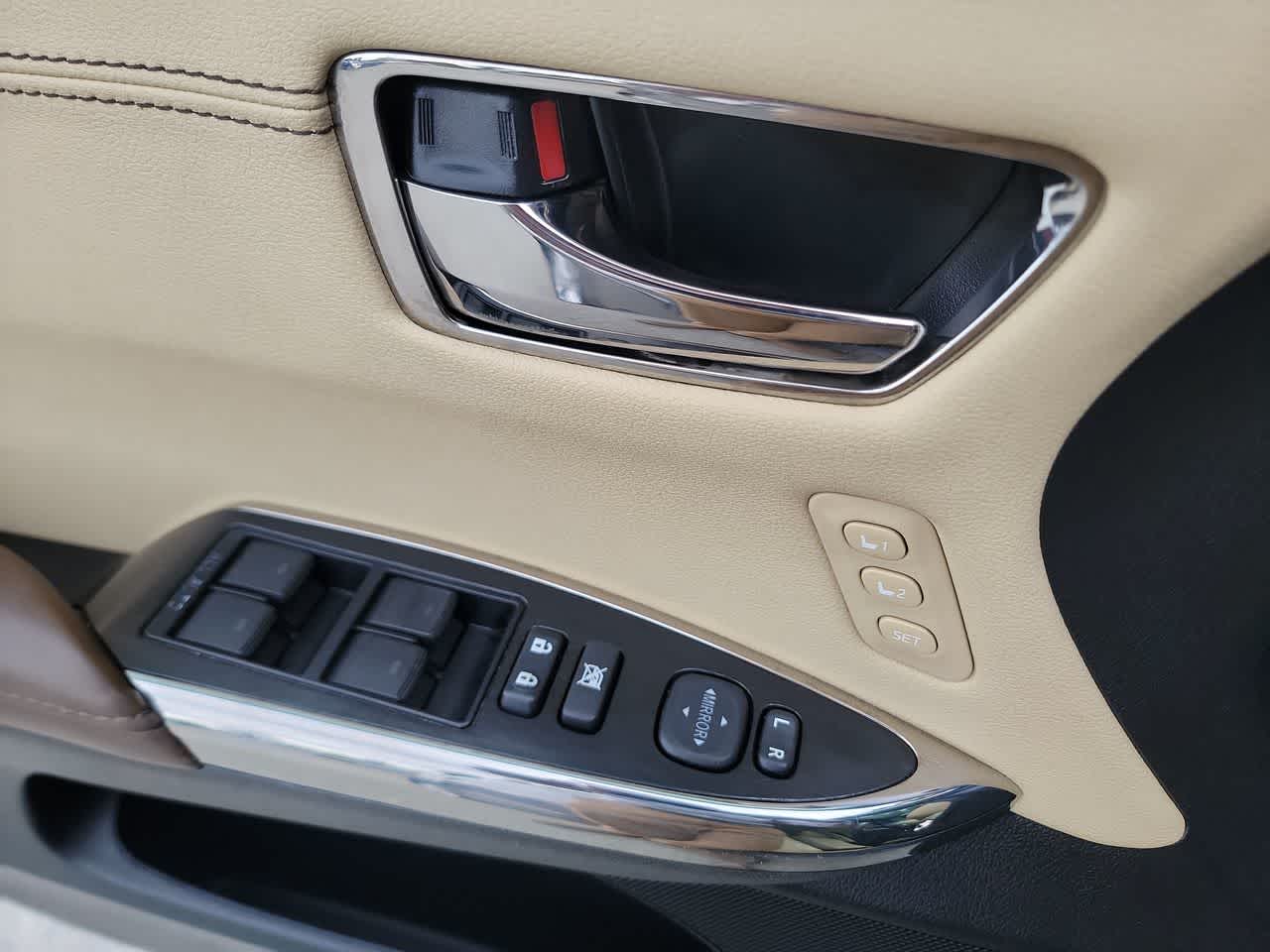 used 2018 Toyota Avalon car, priced at $19,995