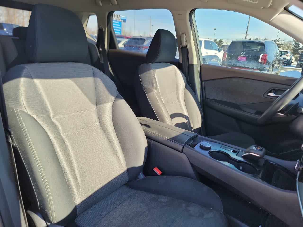 used 2021 Nissan Rogue car, priced at $21,912