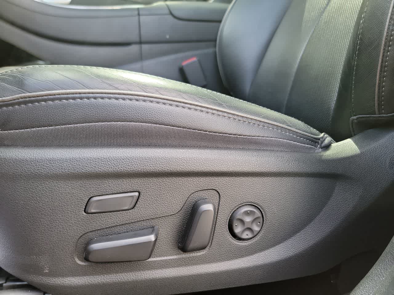 used 2023 Hyundai Santa Fe car, priced at $29,995