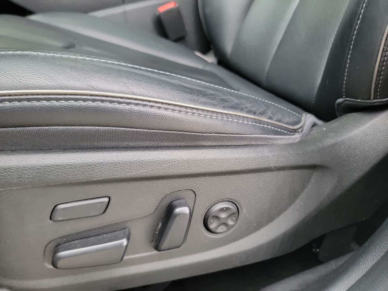 used 2023 Hyundai Santa Fe car, priced at $29,995