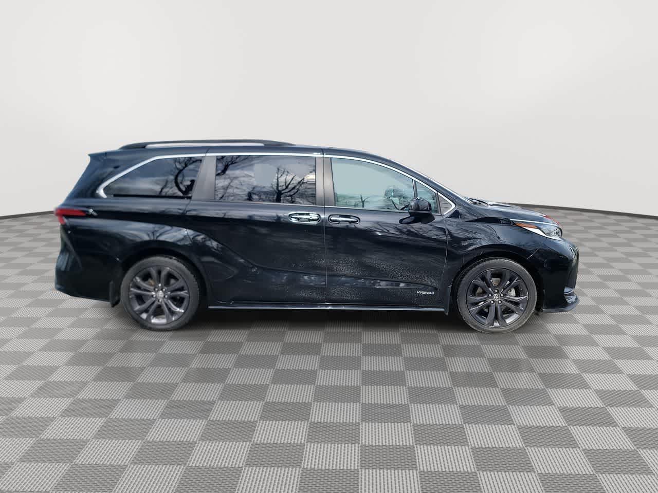 used 2021 Toyota Sienna car, priced at $42,924