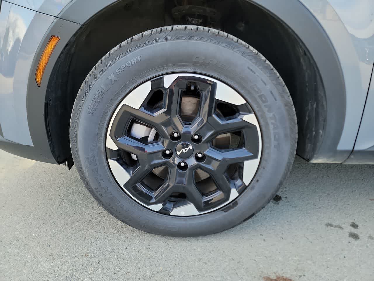 used 2024 Kia Sorento car, priced at $32,995