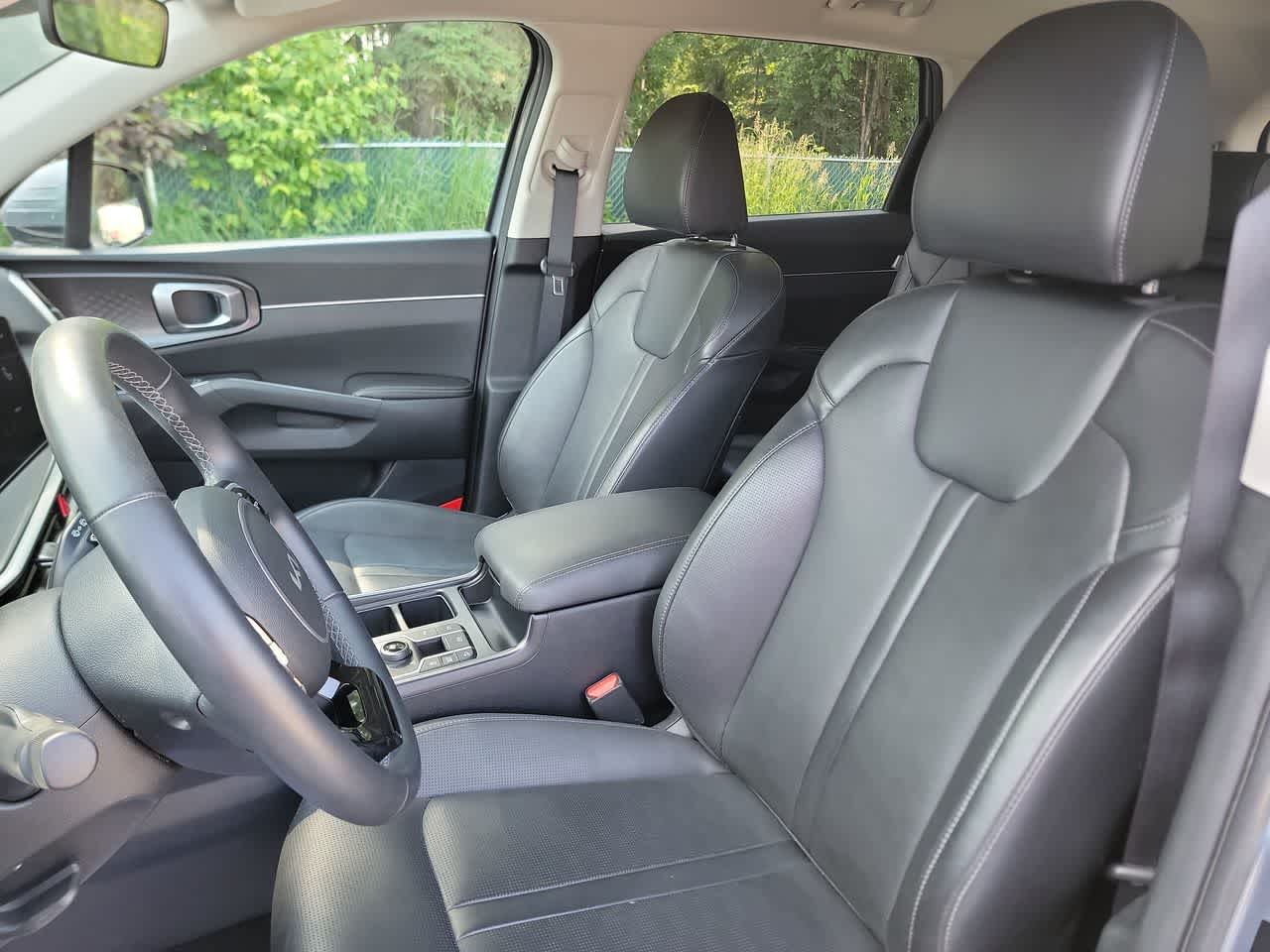used 2024 Kia Sorento car, priced at $32,995