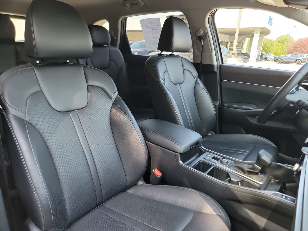 used 2024 Kia Sorento car, priced at $32,995