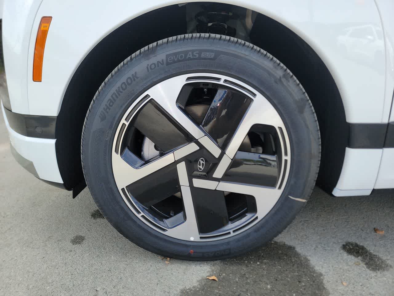 new 2026 Hyundai IONIQ 9 car, priced at $73,060