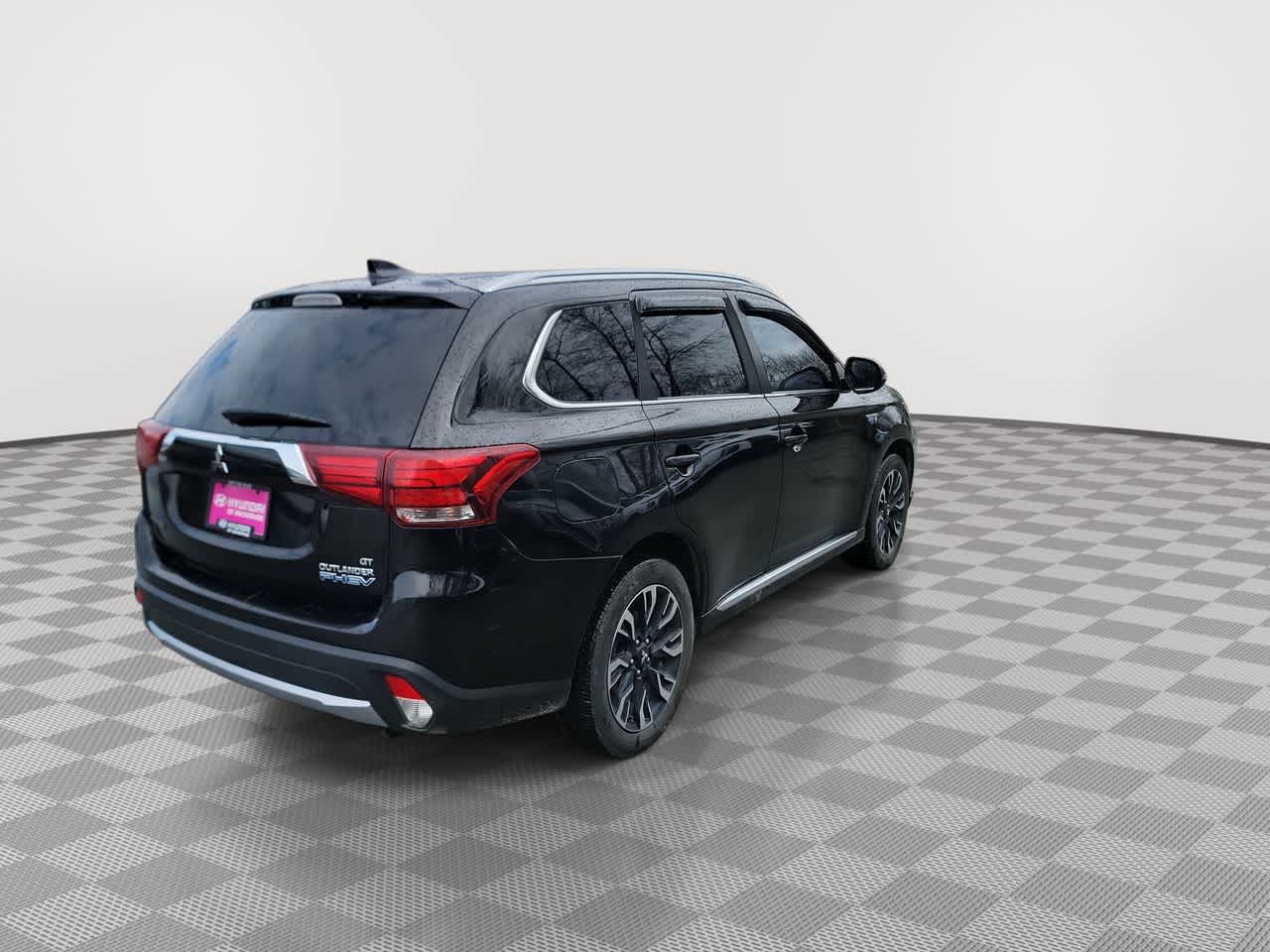 used 2018 Mitsubishi Outlander car, priced at $16,995