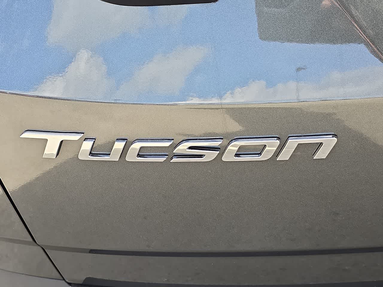 new 2024 Hyundai Tucson Hybrid car, priced at $42,423