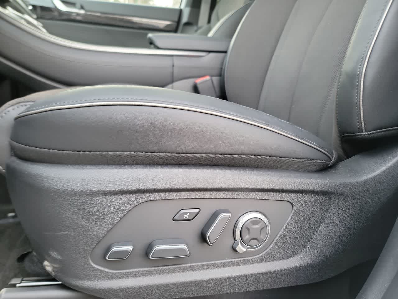 new 2025 Hyundai Palisade car, priced at $52,317