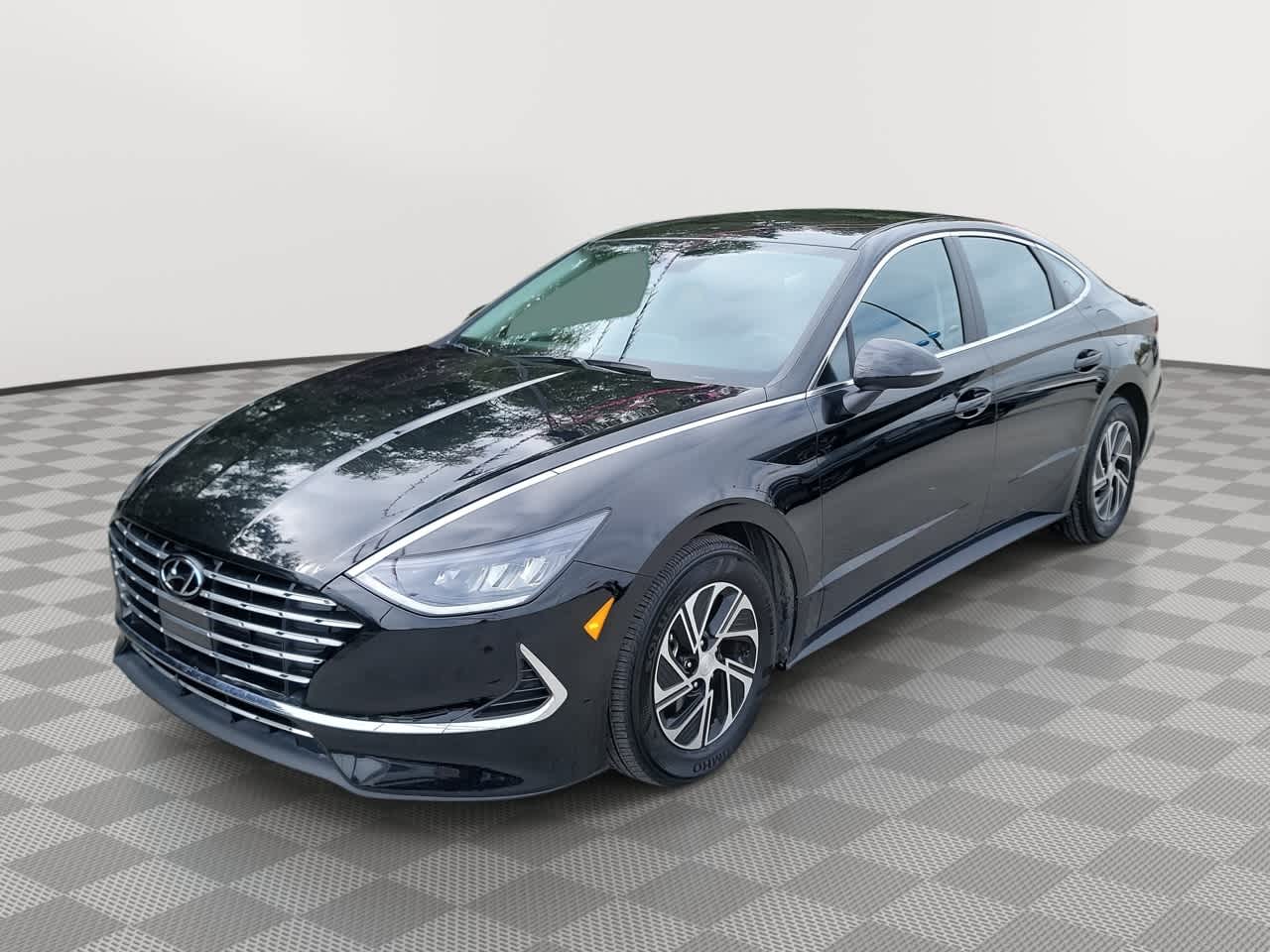 used 2023 Hyundai Sonata Hybrid car, priced at $25,952