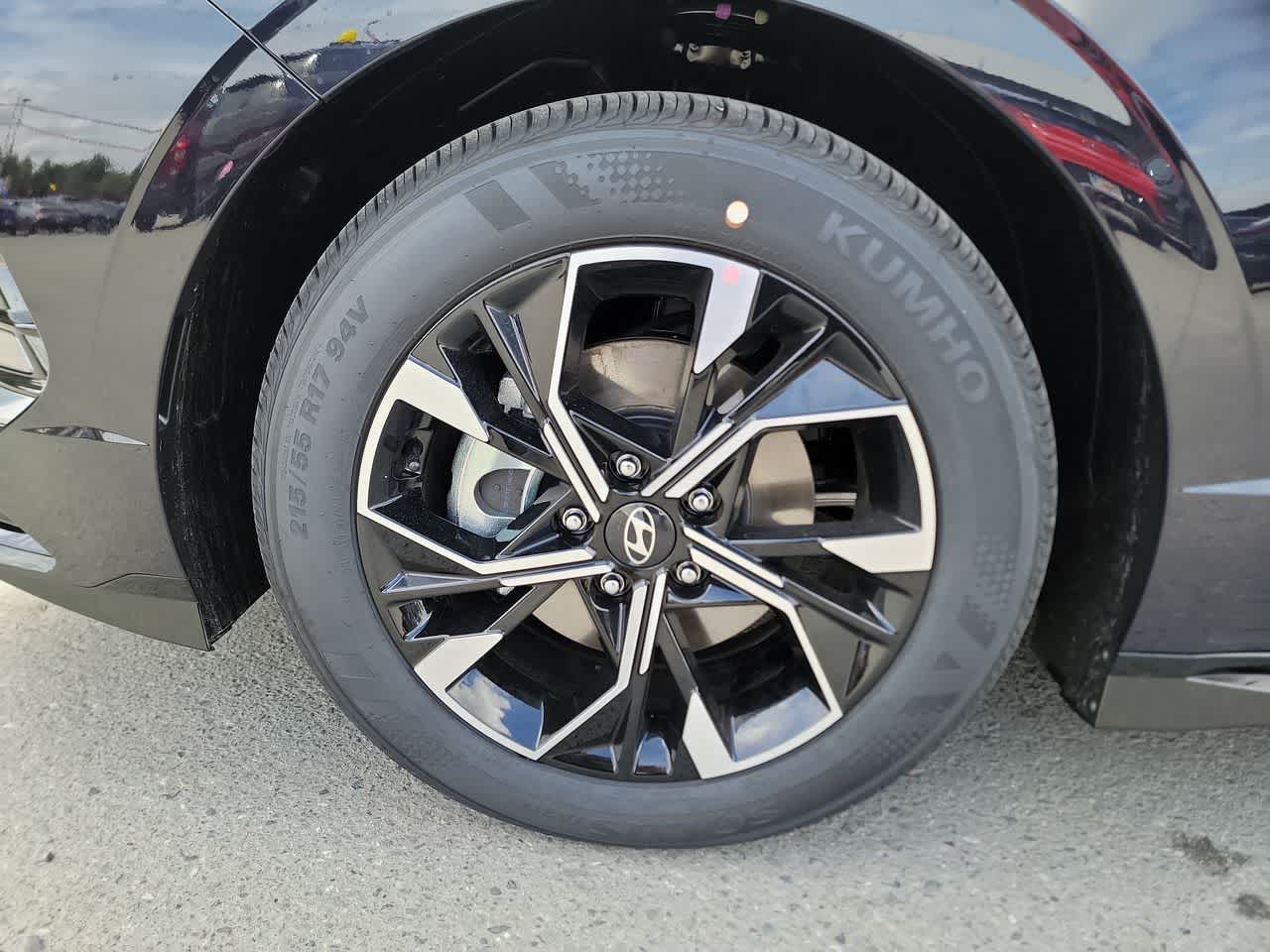 new 2025 Hyundai Sonata car, priced at $30,208