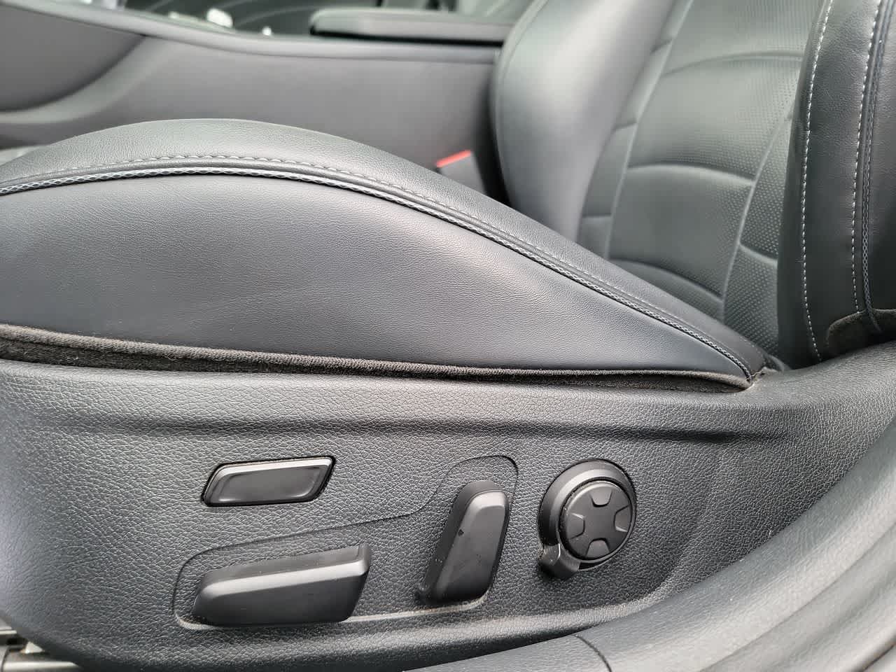 used 2022 Kia Stinger car, priced at $37,800