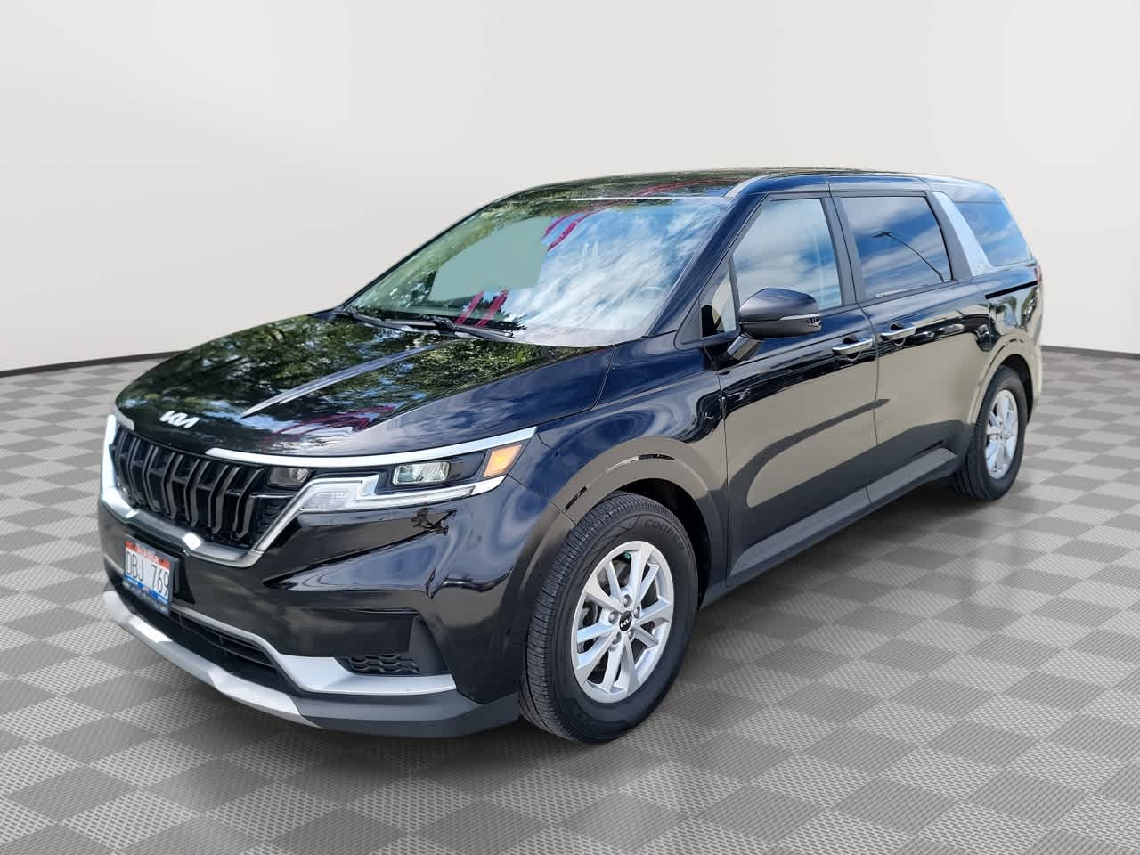 used 2022 Kia Carnival car, priced at $19,900