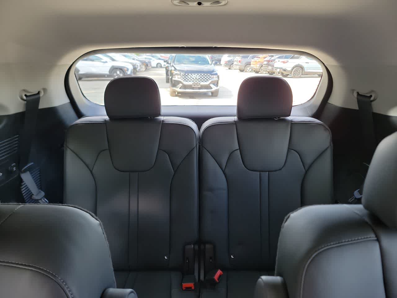 used 2023 Kia Sorento Hybrid car, priced at $33,943