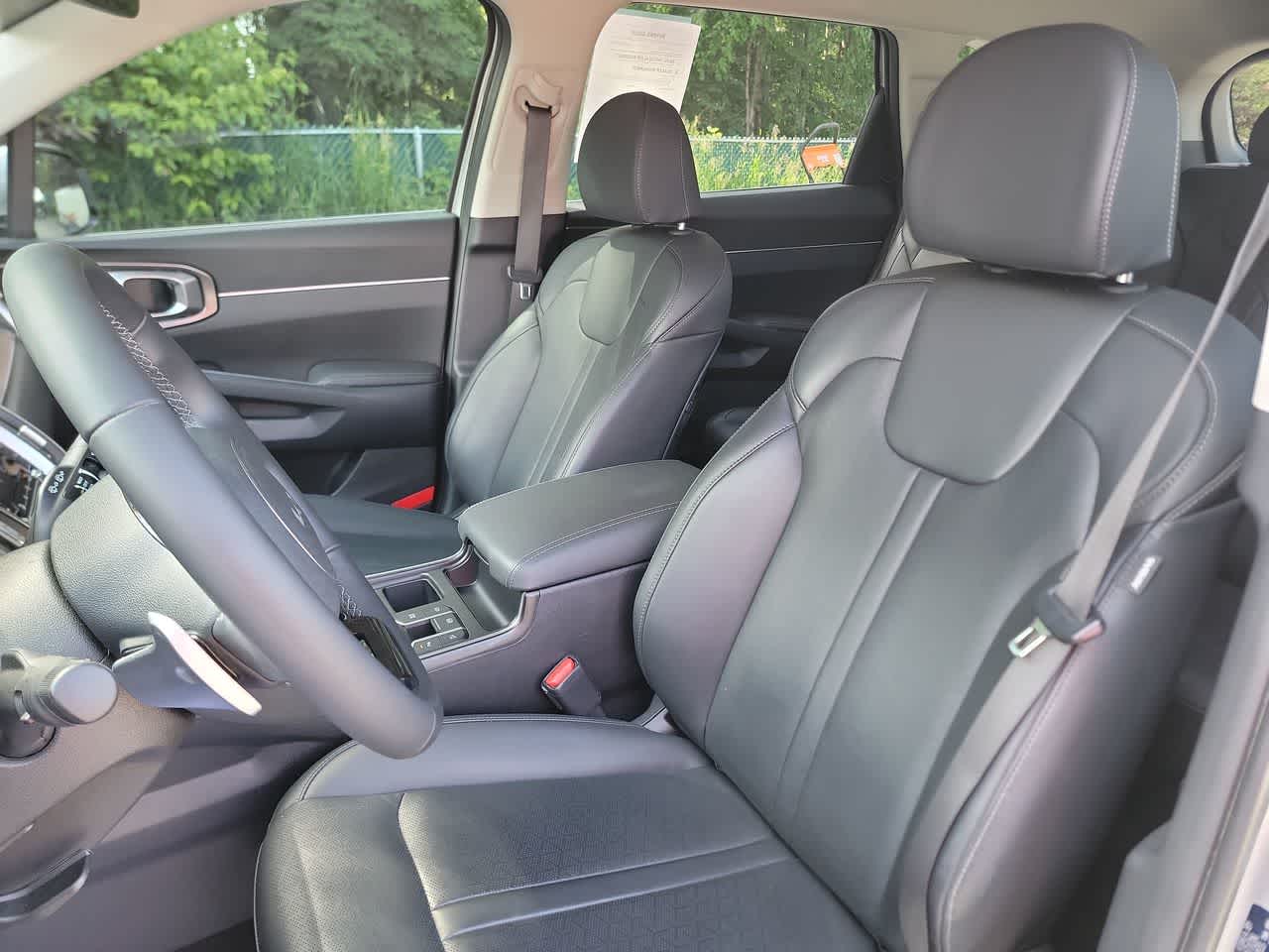 used 2023 Kia Sorento Hybrid car, priced at $33,943