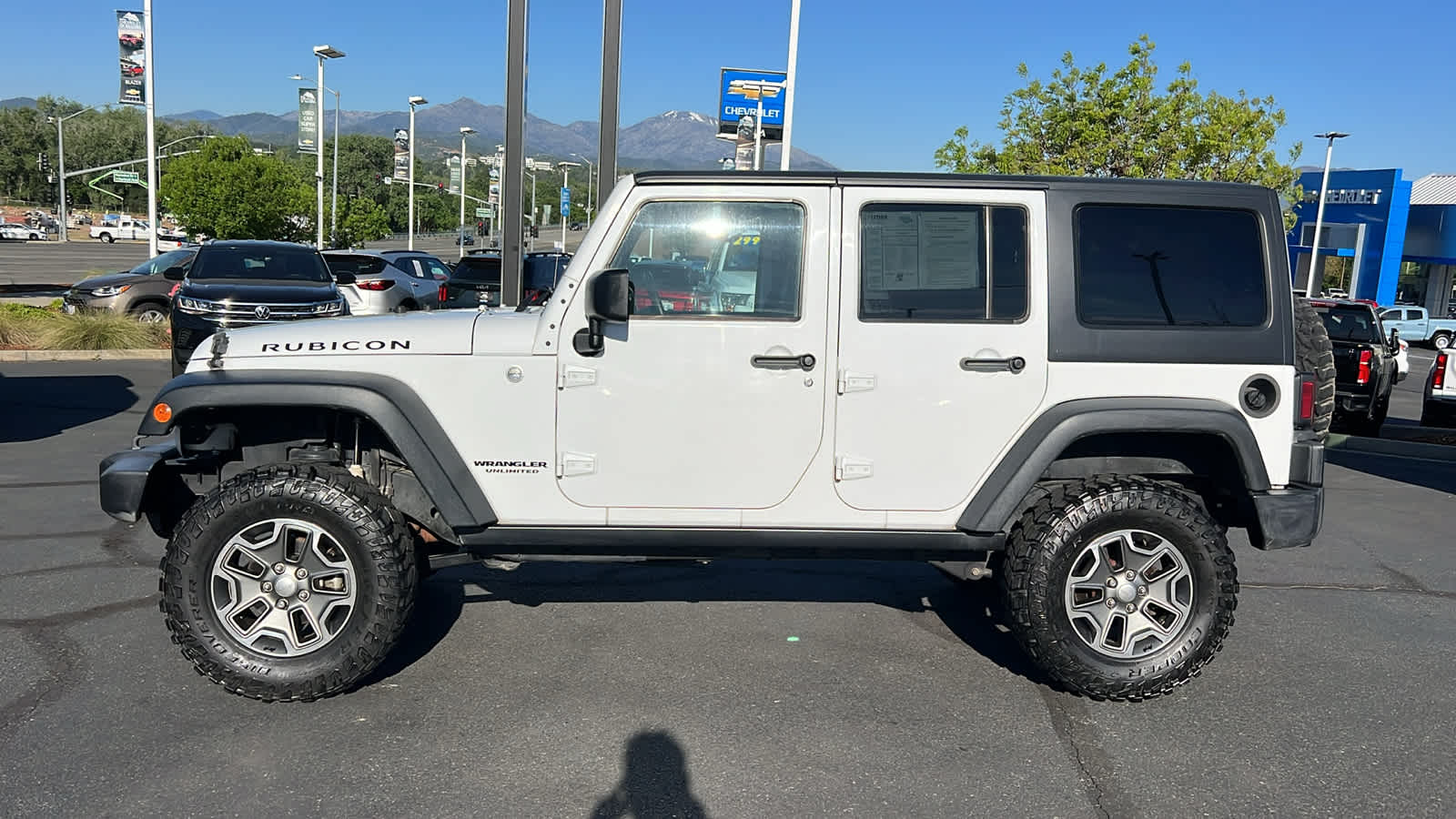 used 2014 Jeep Wrangler Unlimited car, priced at $19,995