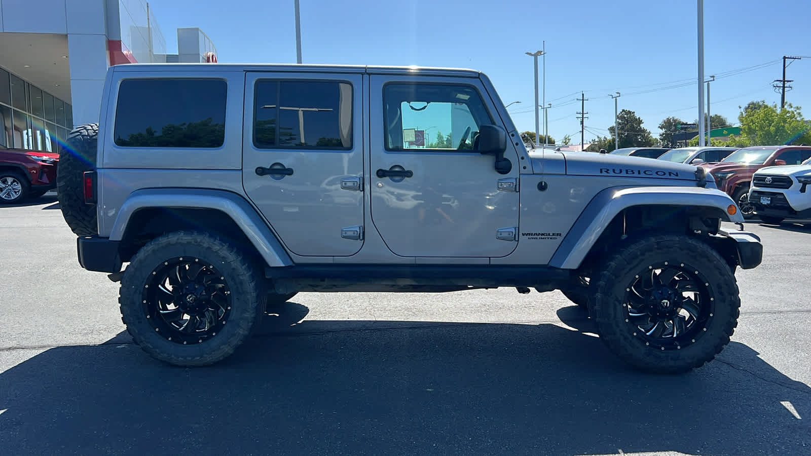 used 2017 Jeep Wrangler Unlimited car, priced at $22,495