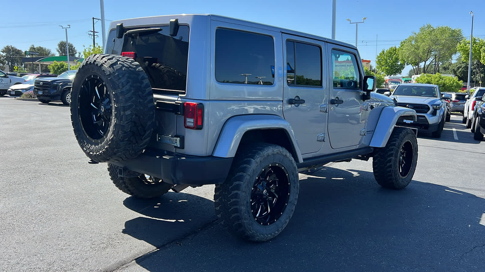 used 2017 Jeep Wrangler Unlimited car, priced at $22,495