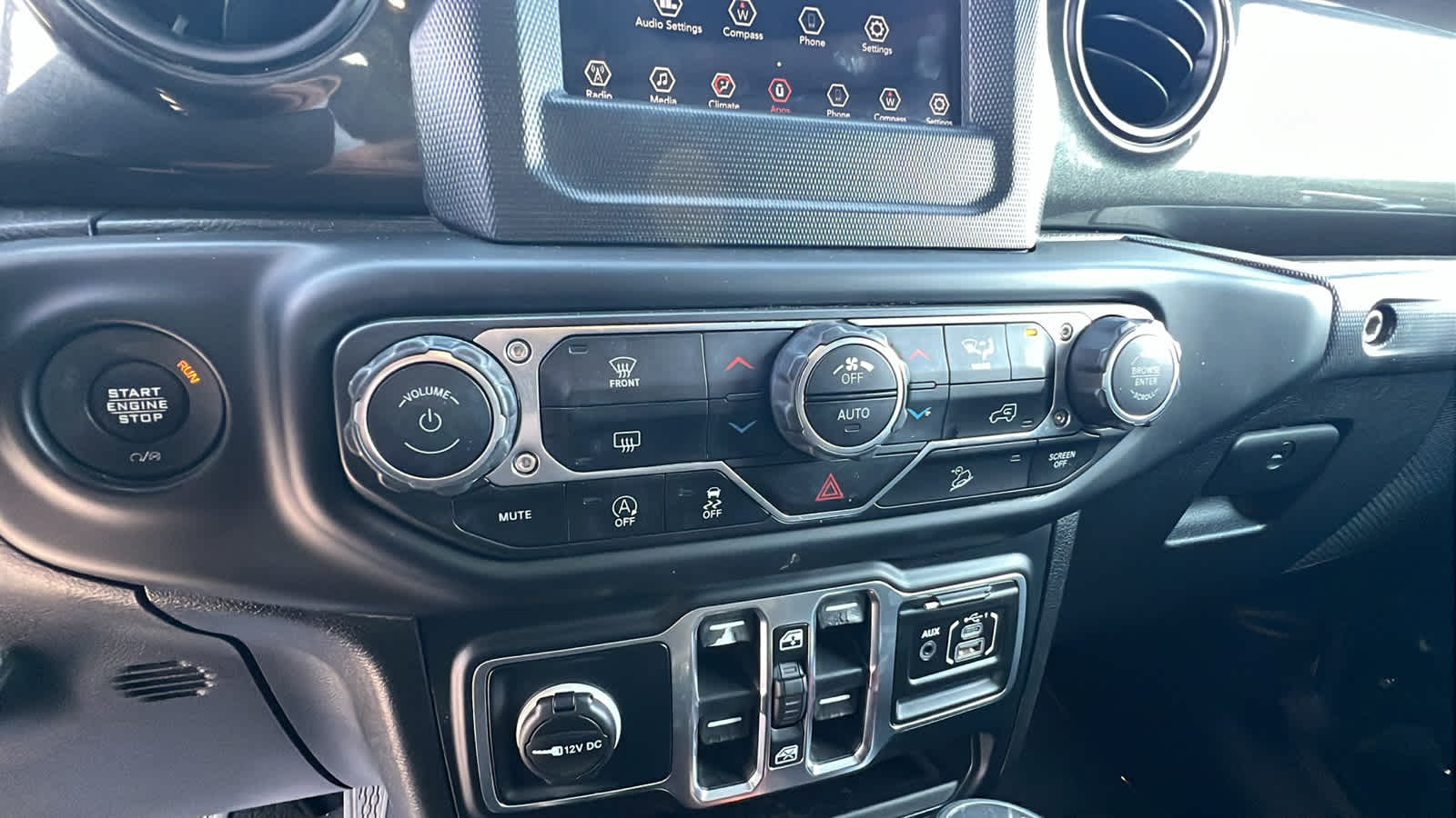used 2019 Jeep Wrangler Unlimited car, priced at $26,995
