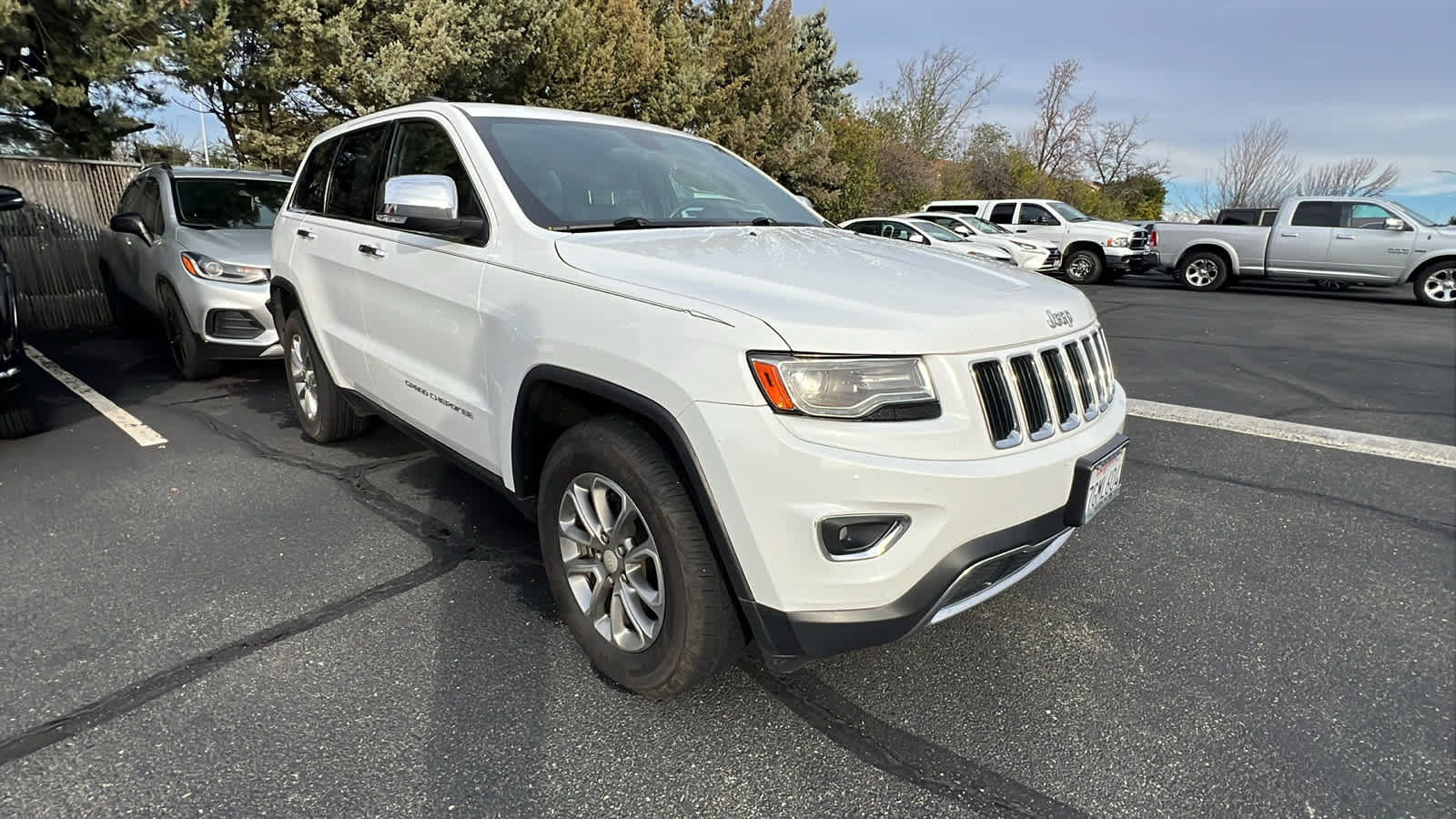 used 2014 Jeep Grand Cherokee car, priced at $11,995