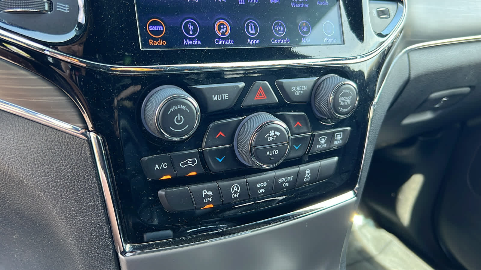 used 2019 Jeep Grand Cherokee car, priced at $20,995