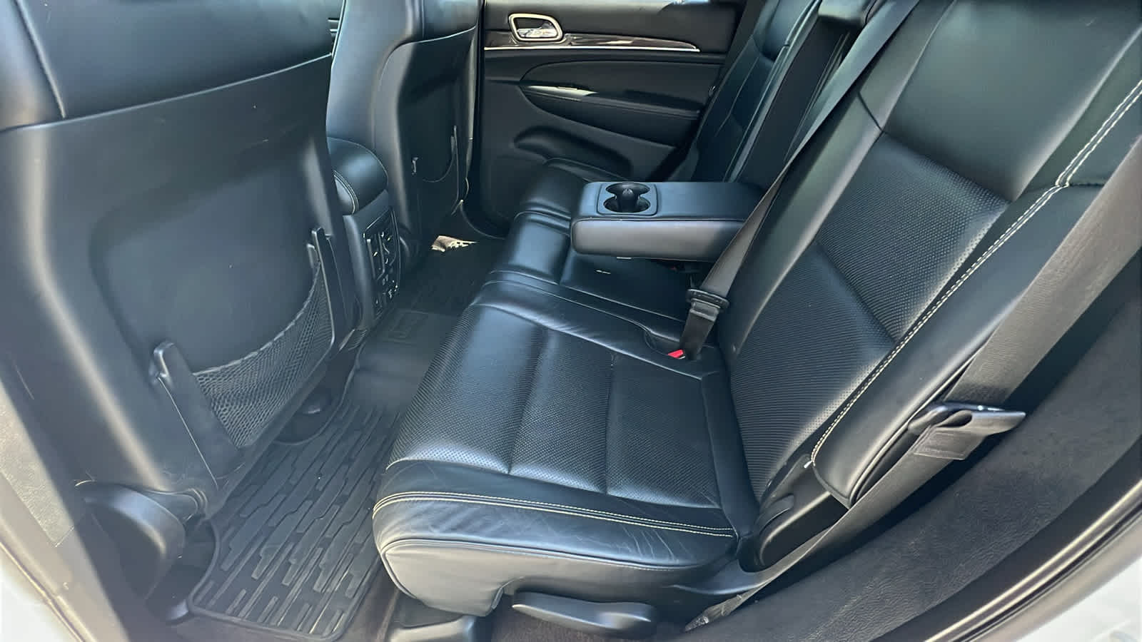 used 2016 Jeep Grand Cherokee car, priced at $14,495