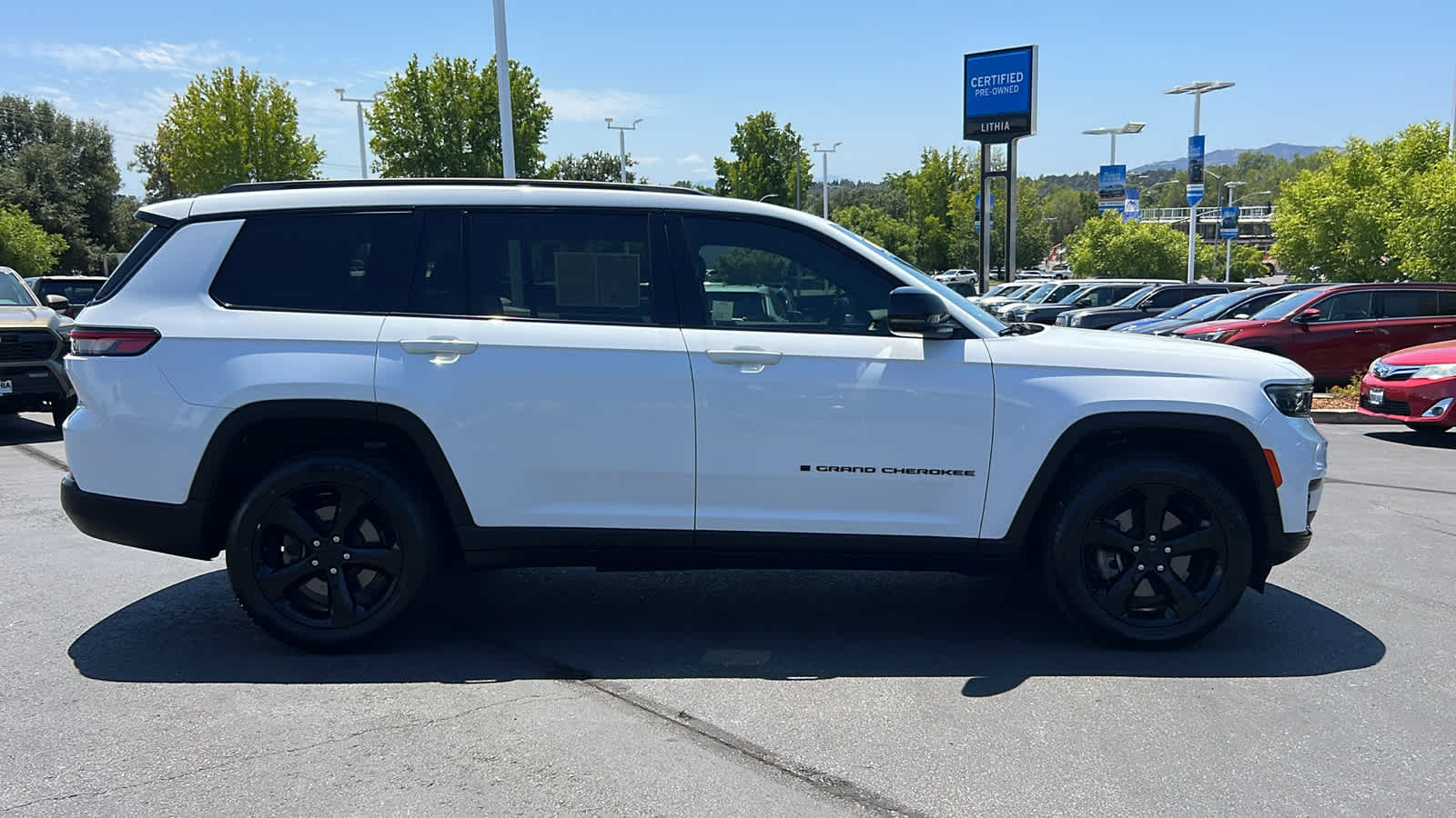 used 2021 Jeep Grand Cherokee L car, priced at $27,995