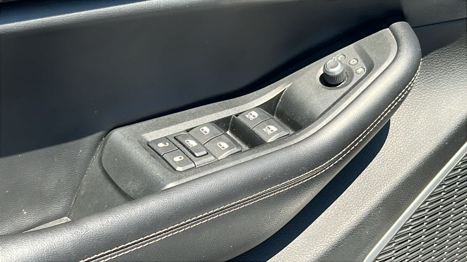 used 2021 Jeep Grand Cherokee L car, priced at $27,995