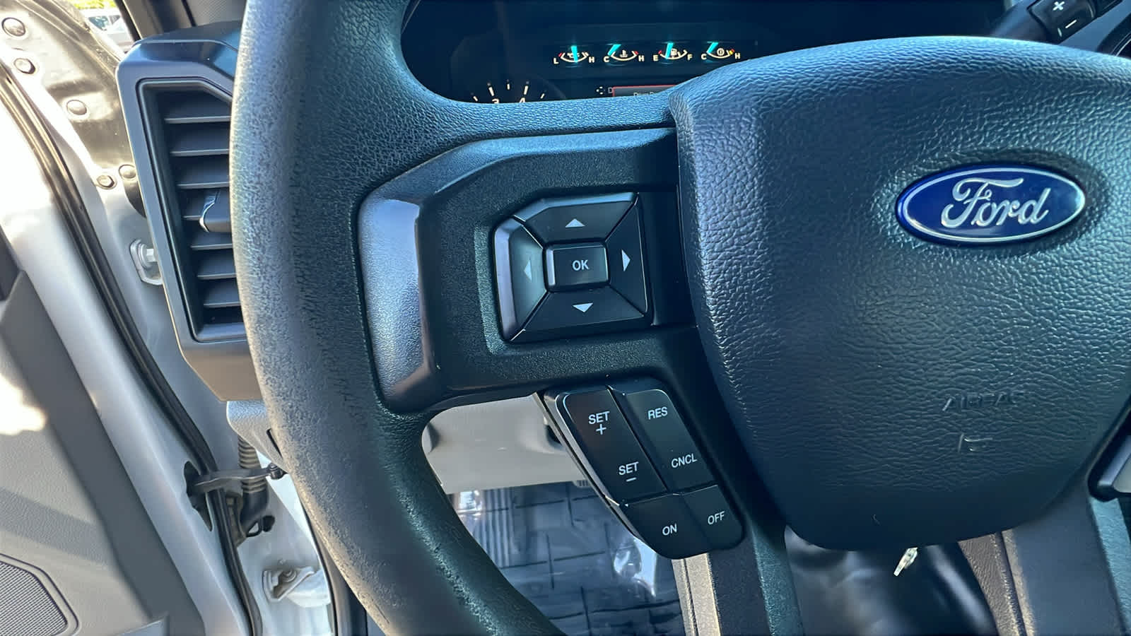 used 2019 Ford F-150 car, priced at $23,998
