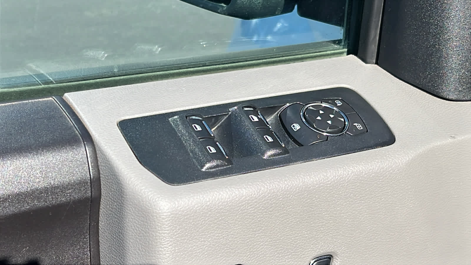 used 2019 Ford F-150 car, priced at $23,998