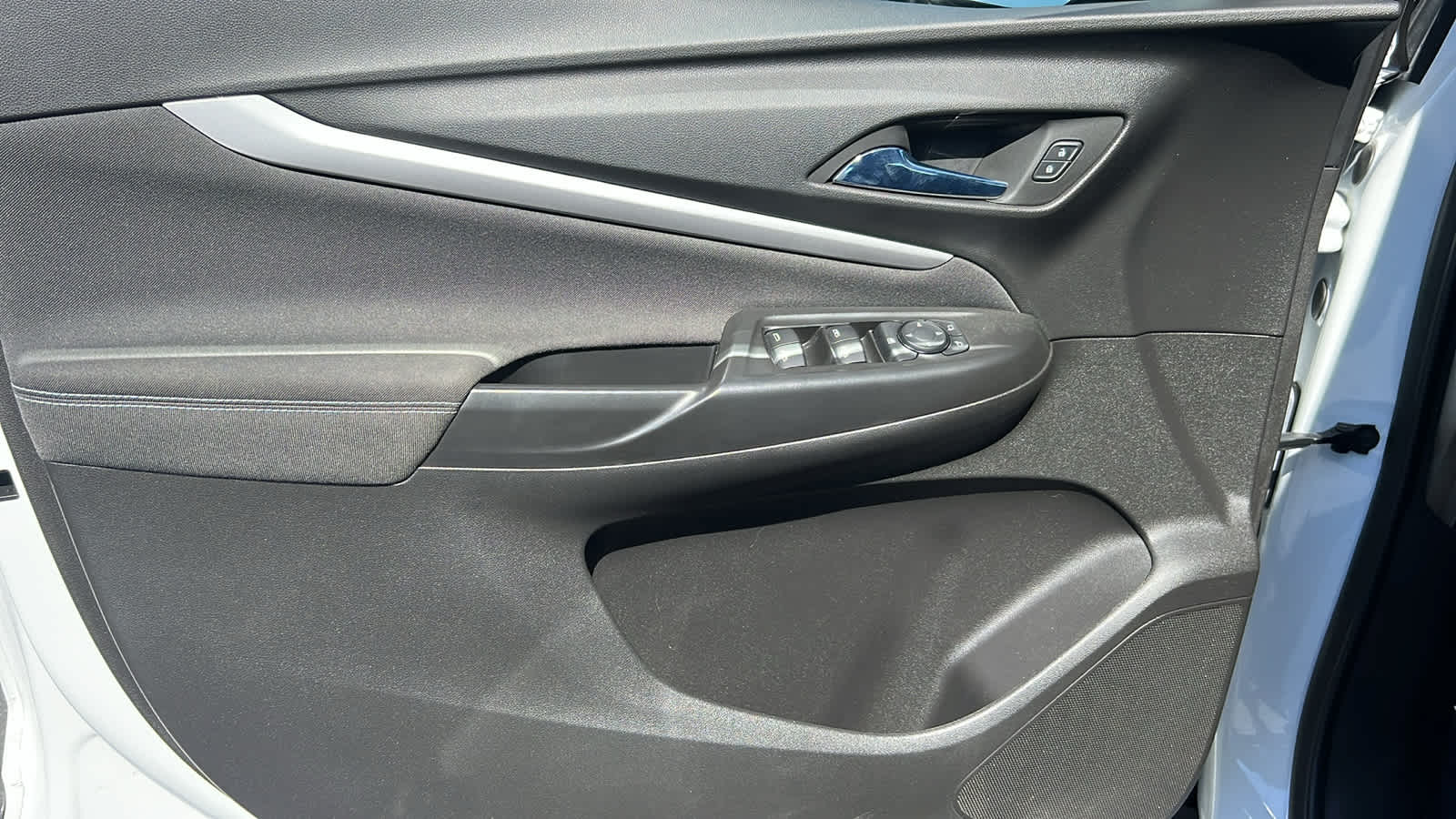 used 2022 Chevrolet Bolt EUV car, priced at $18,995