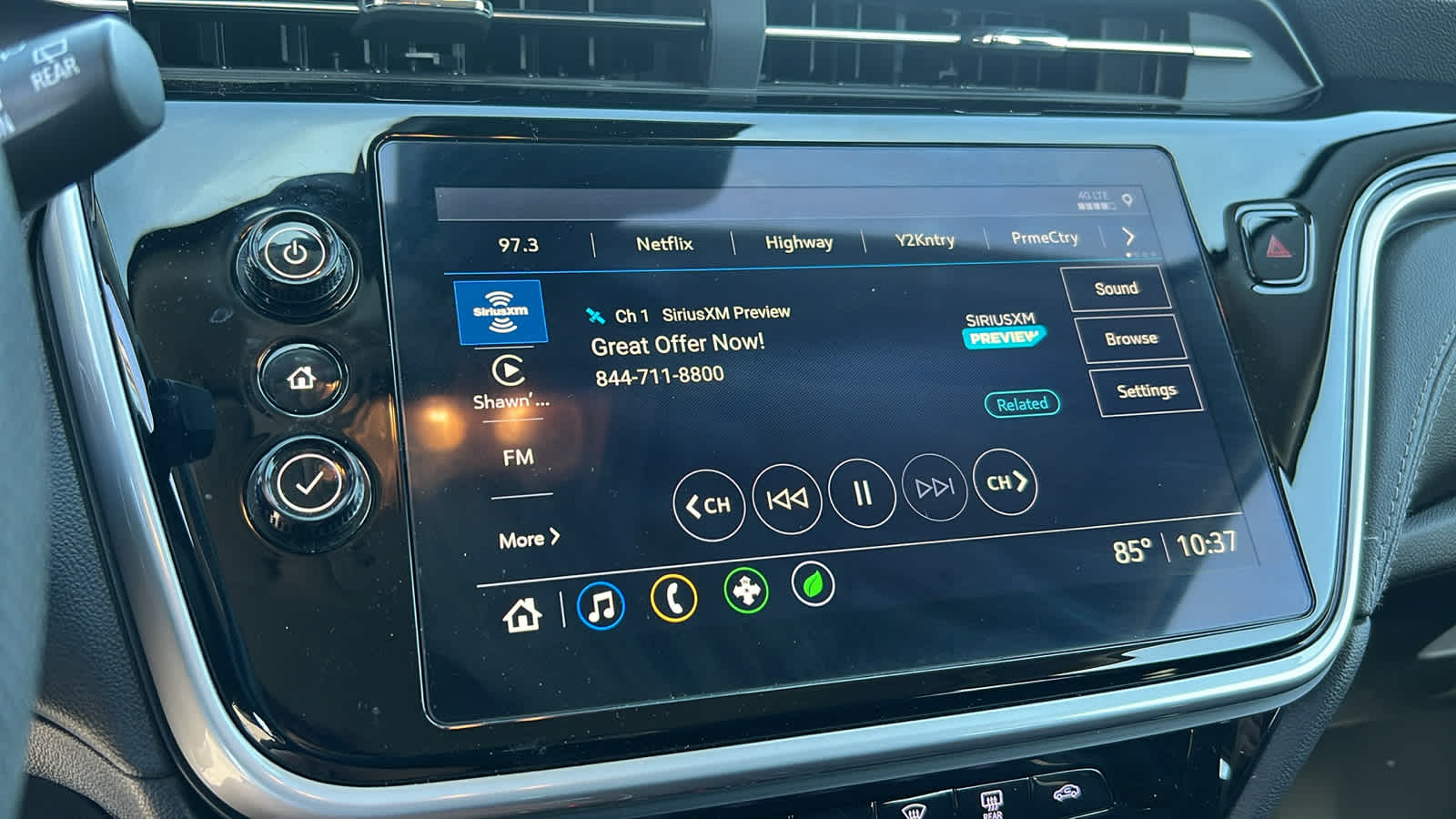 used 2022 Chevrolet Bolt EUV car, priced at $18,995