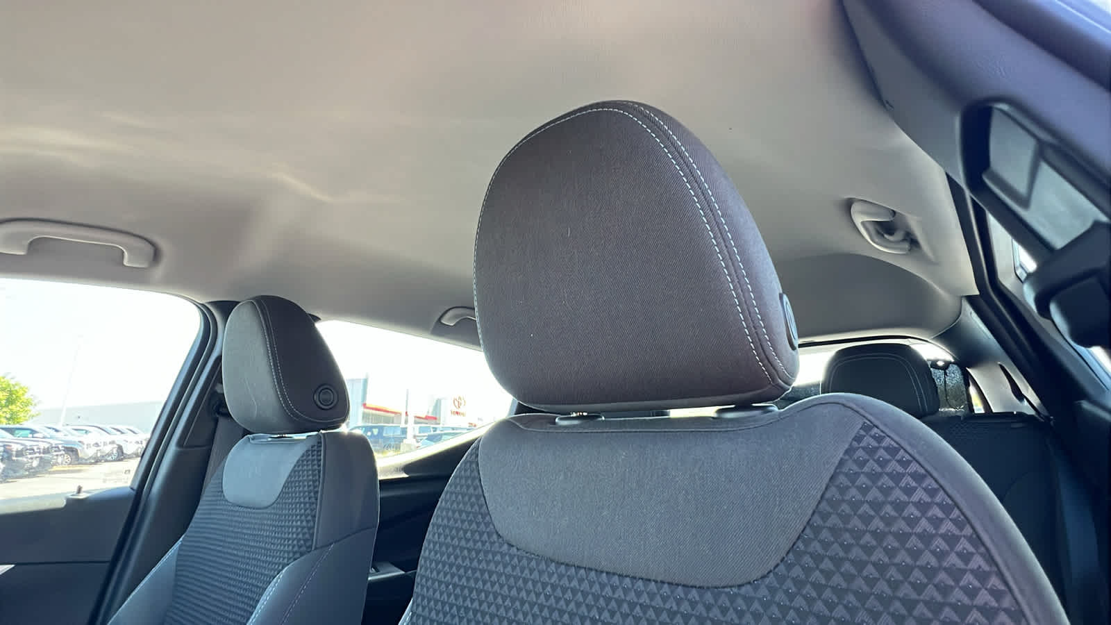 used 2022 Chevrolet Bolt EUV car, priced at $18,995