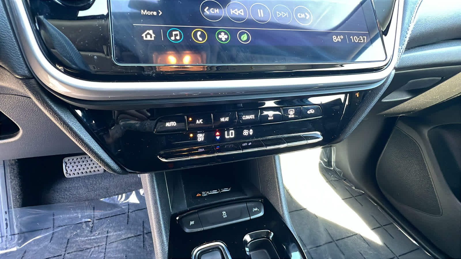 used 2022 Chevrolet Bolt EUV car, priced at $18,995