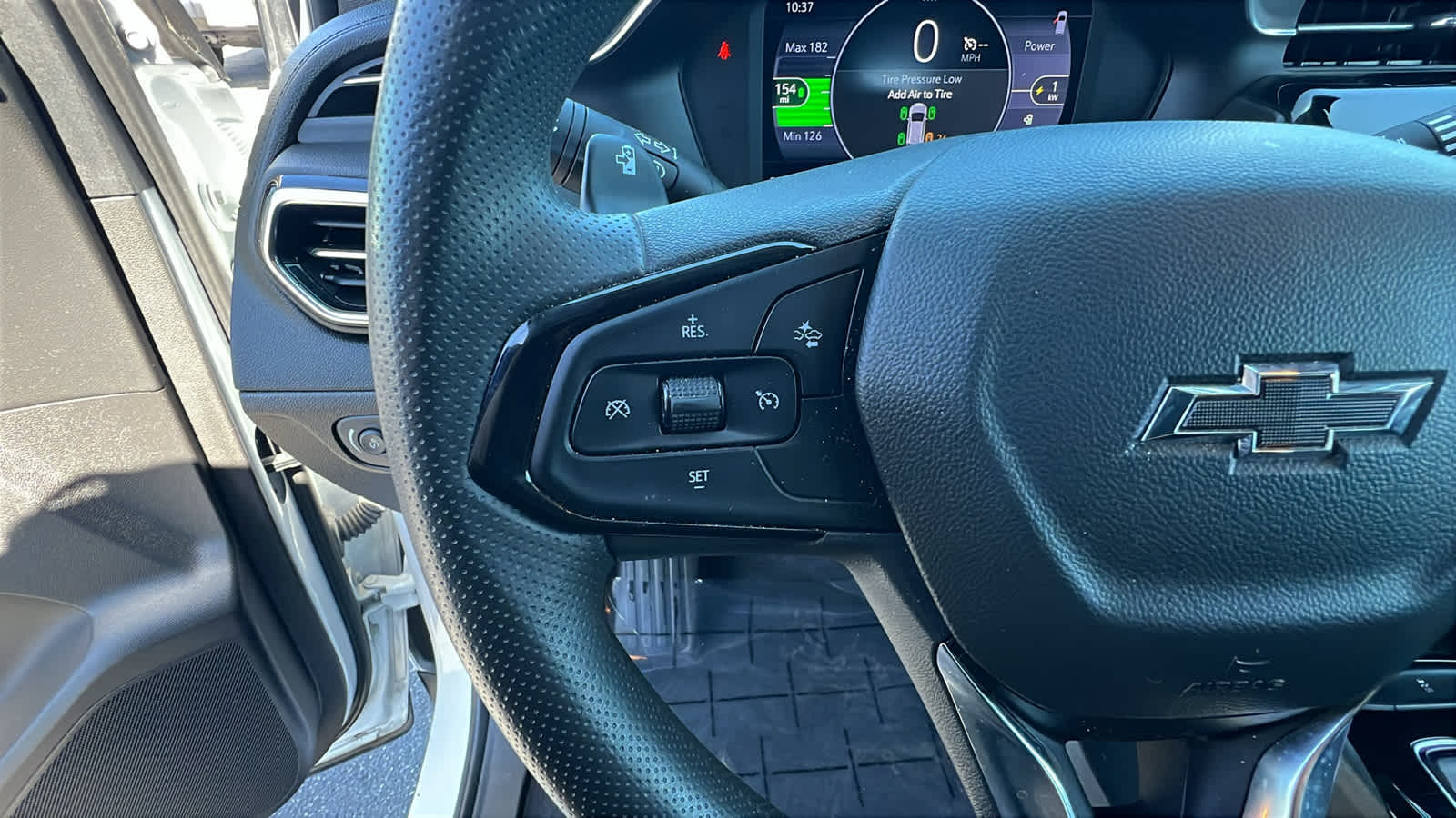 used 2022 Chevrolet Bolt EUV car, priced at $18,995