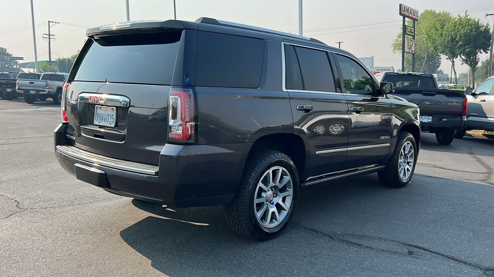 used 2017 GMC Yukon car, priced at $26,995