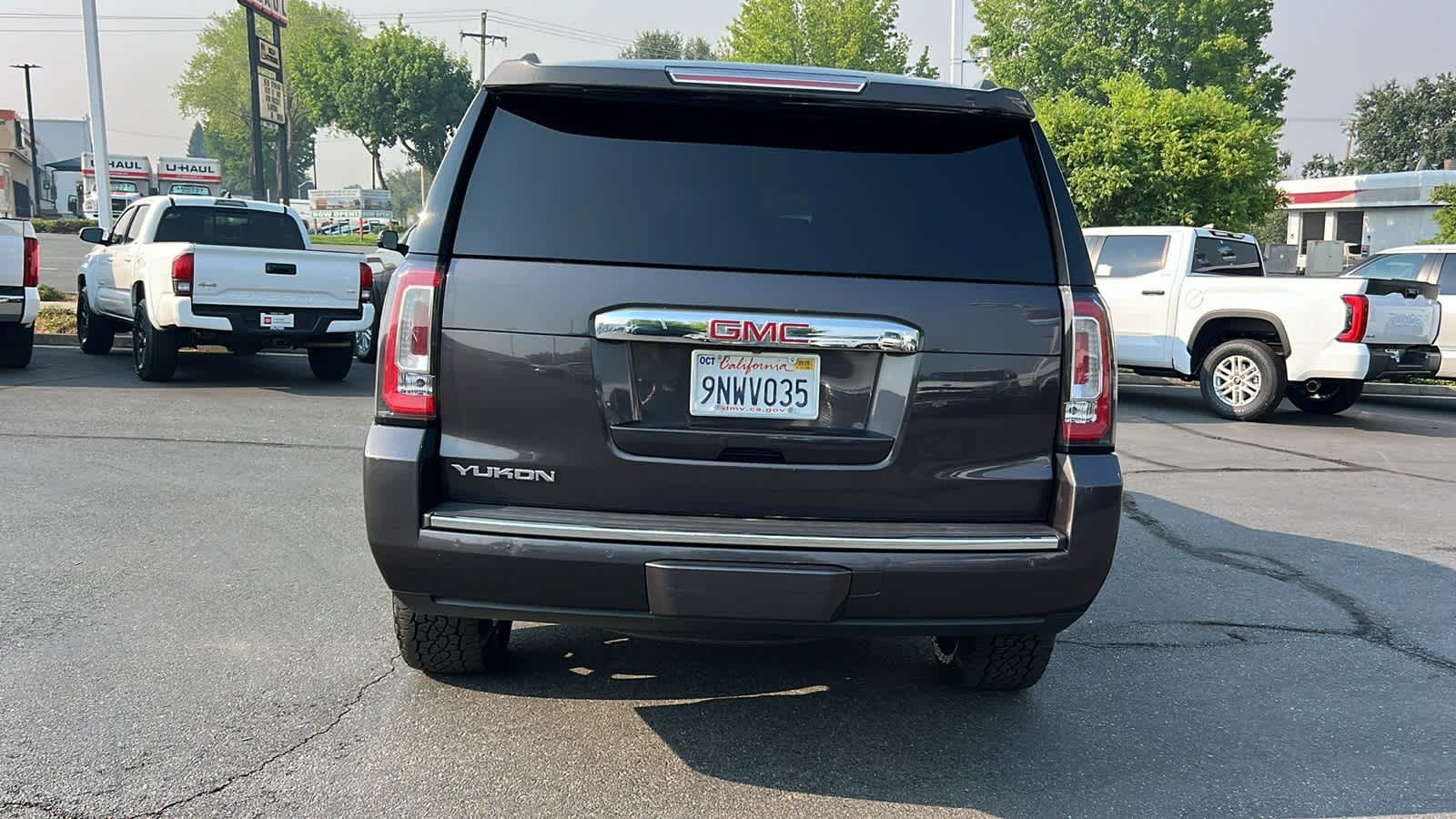 used 2017 GMC Yukon car, priced at $26,995