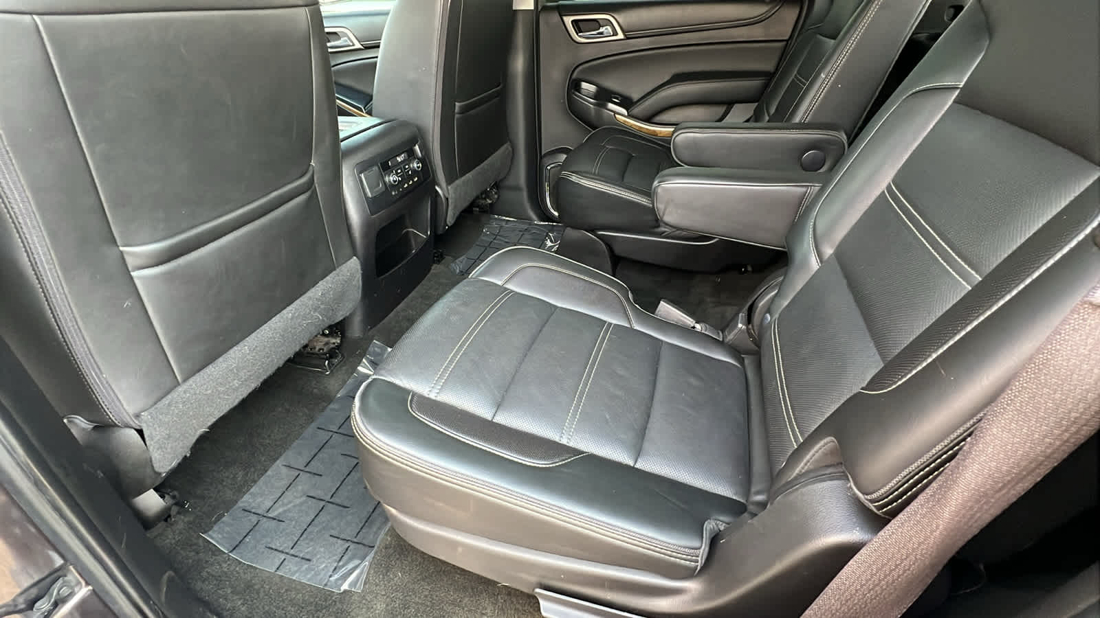 used 2017 GMC Yukon car, priced at $26,995