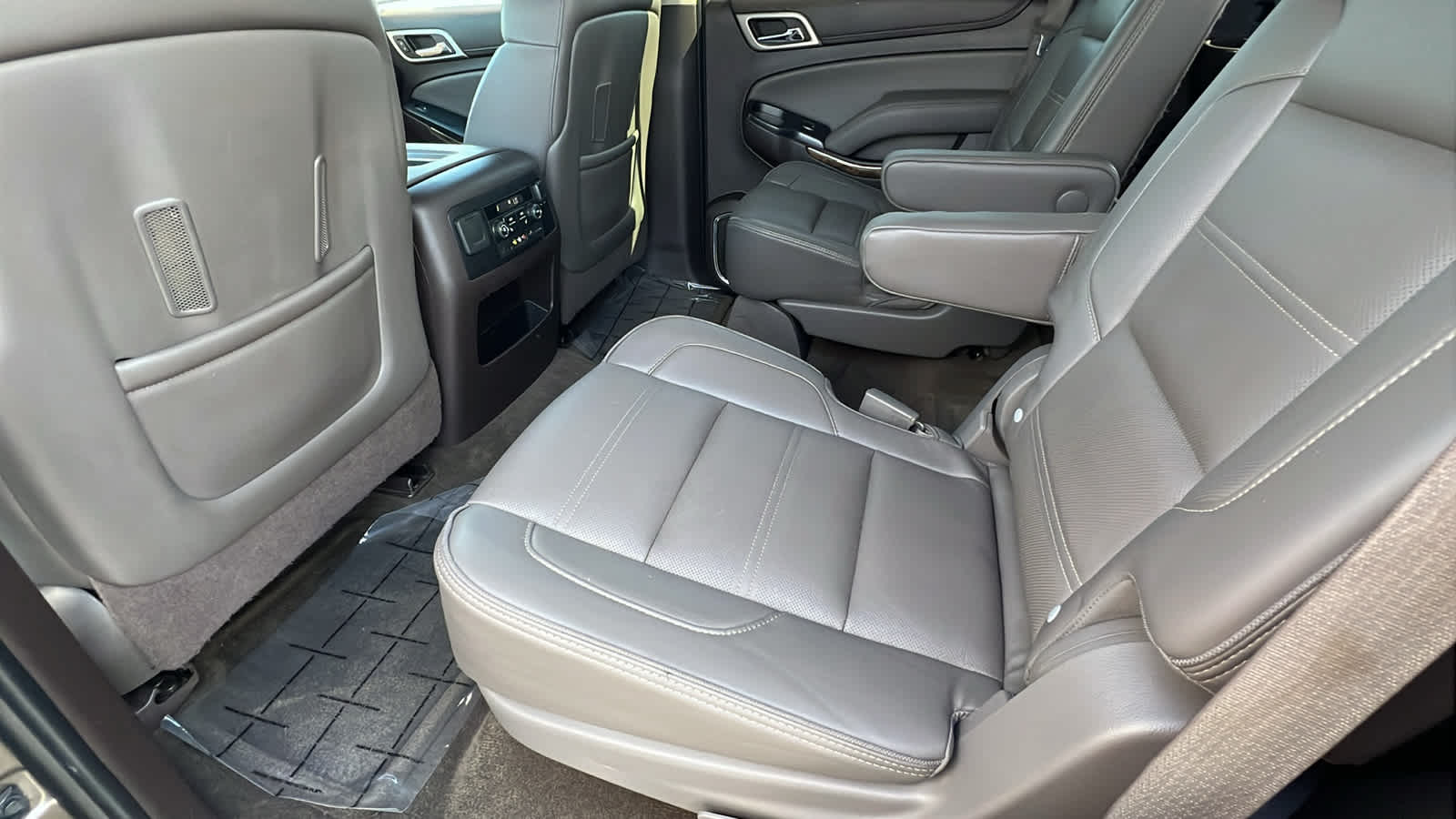 used 2016 GMC Yukon car, priced at $22,995
